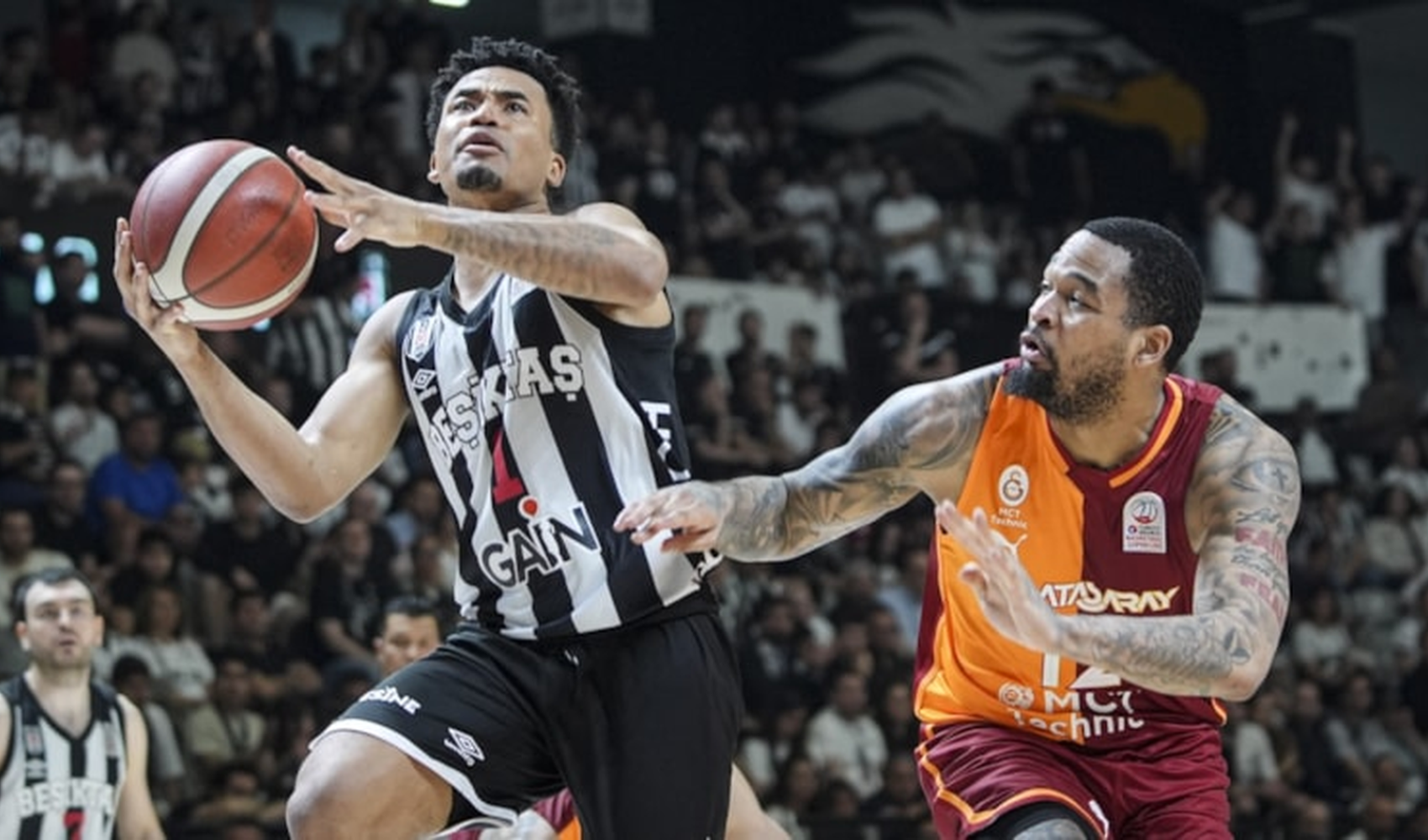 Gerilim dolu derbide kazanan Beşiktaş
