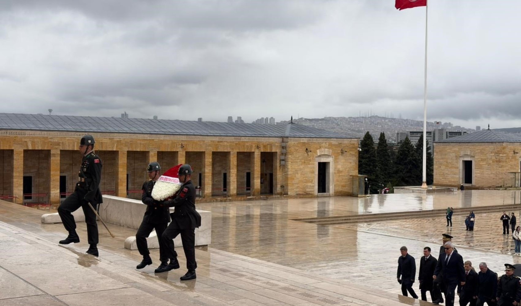 Rusya Büyükelçisi Vershinin’den Anıtkabir’e anlamlı ziyaret