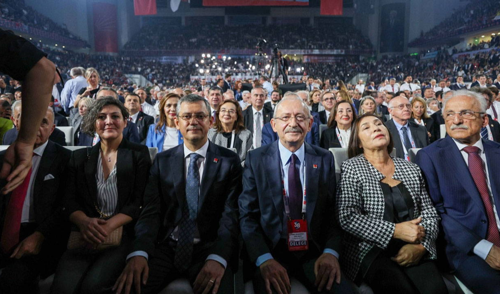 CHP'de Kurultay davası ertelendi