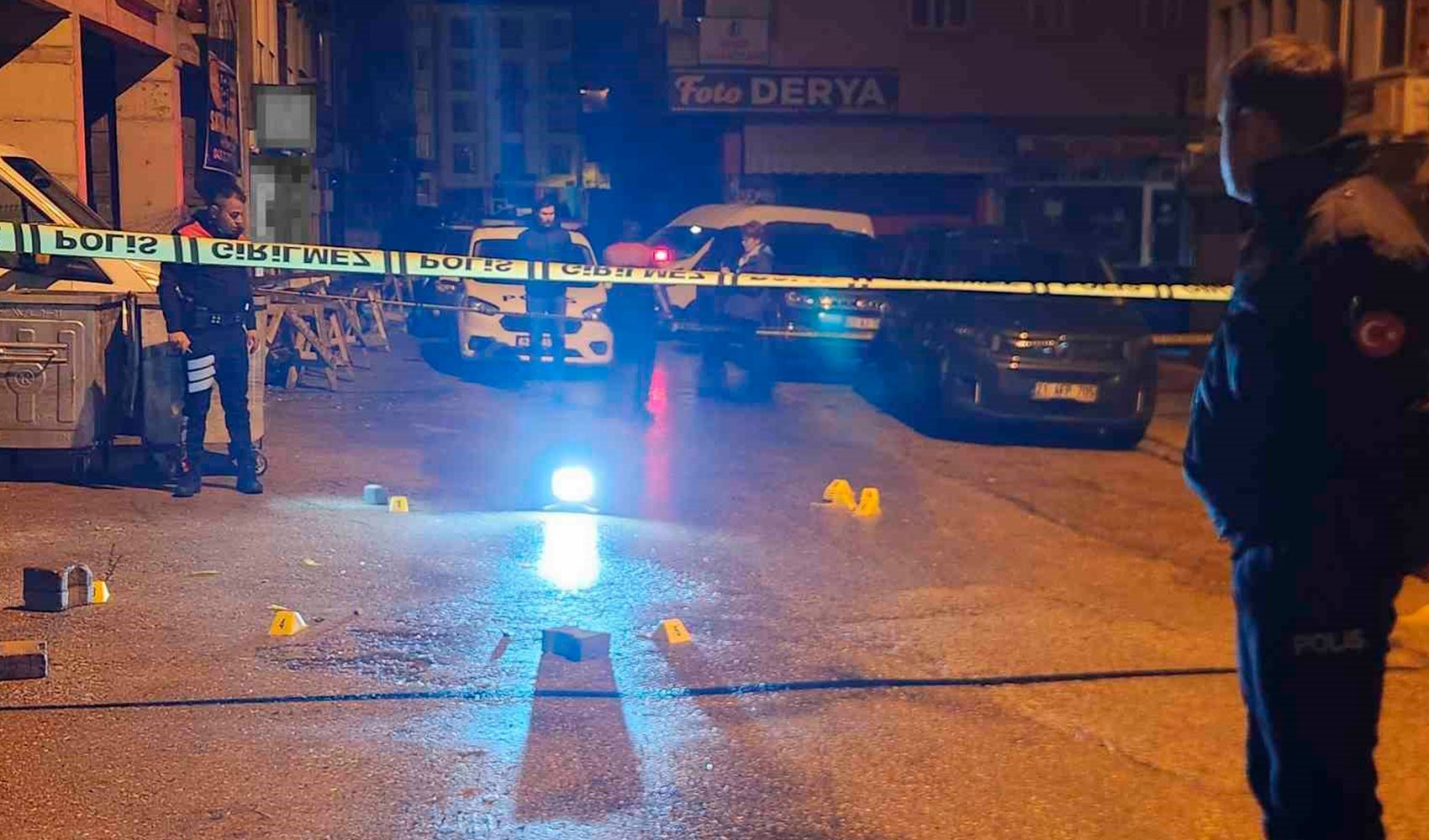 Sevgilisinden ayrılan şahıs sokakta kurşun yağdırdı