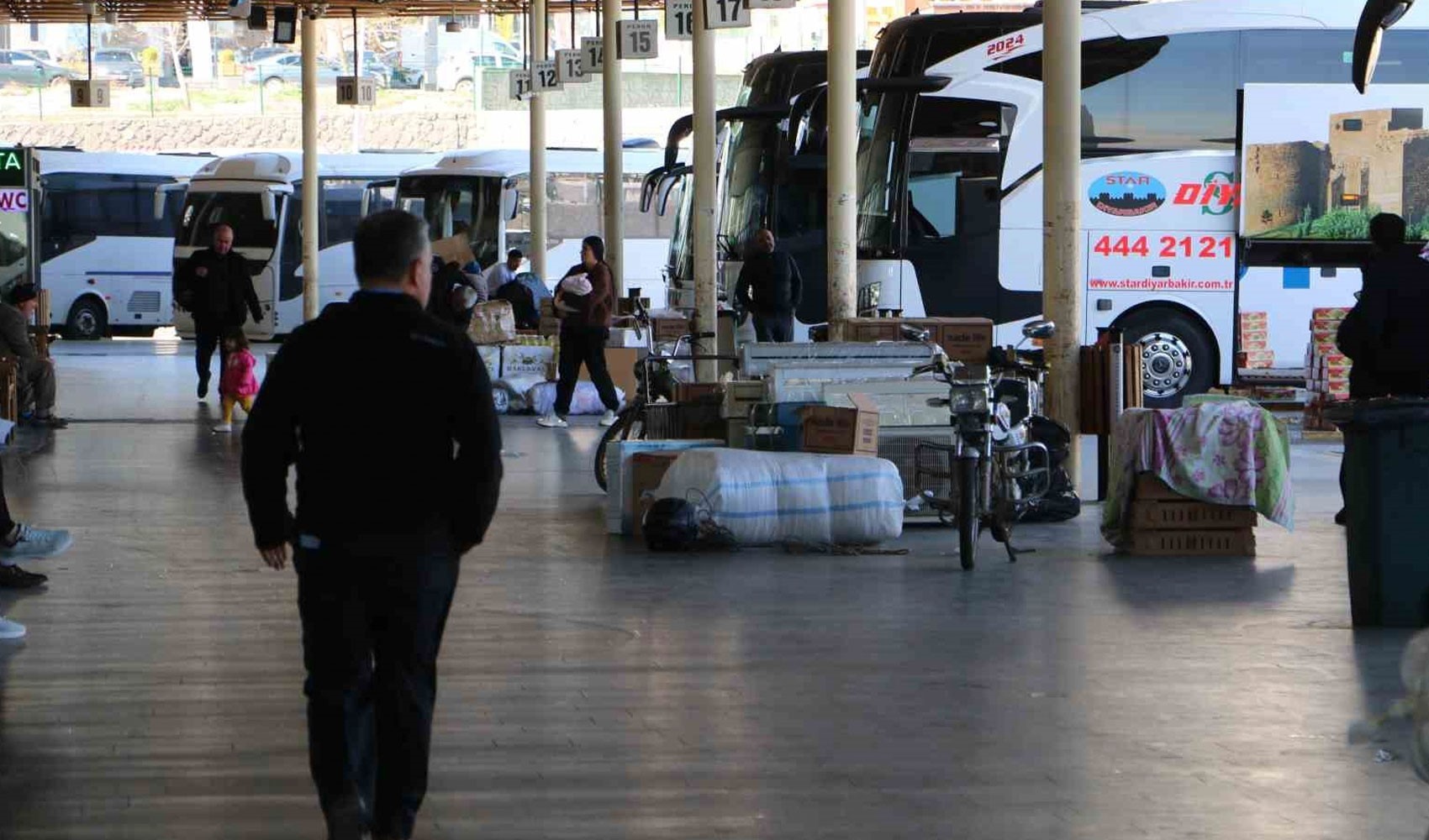 Bayram tatili uzadı, bilet fiyatları uçuşa geçti