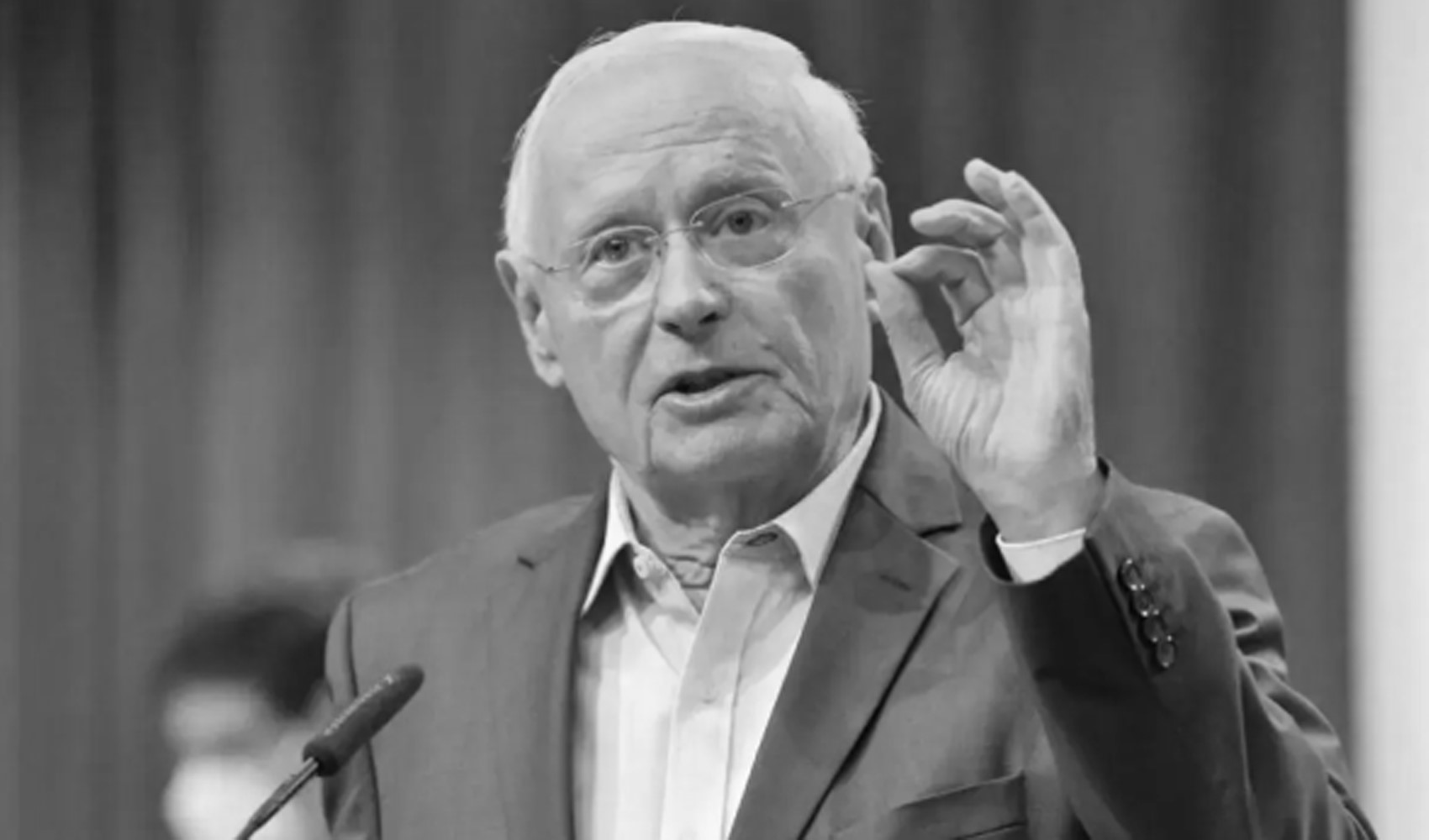 'Tecahül' yazısı: 'Aslan sosyal demokratlar' ve Oskar Lafontaine