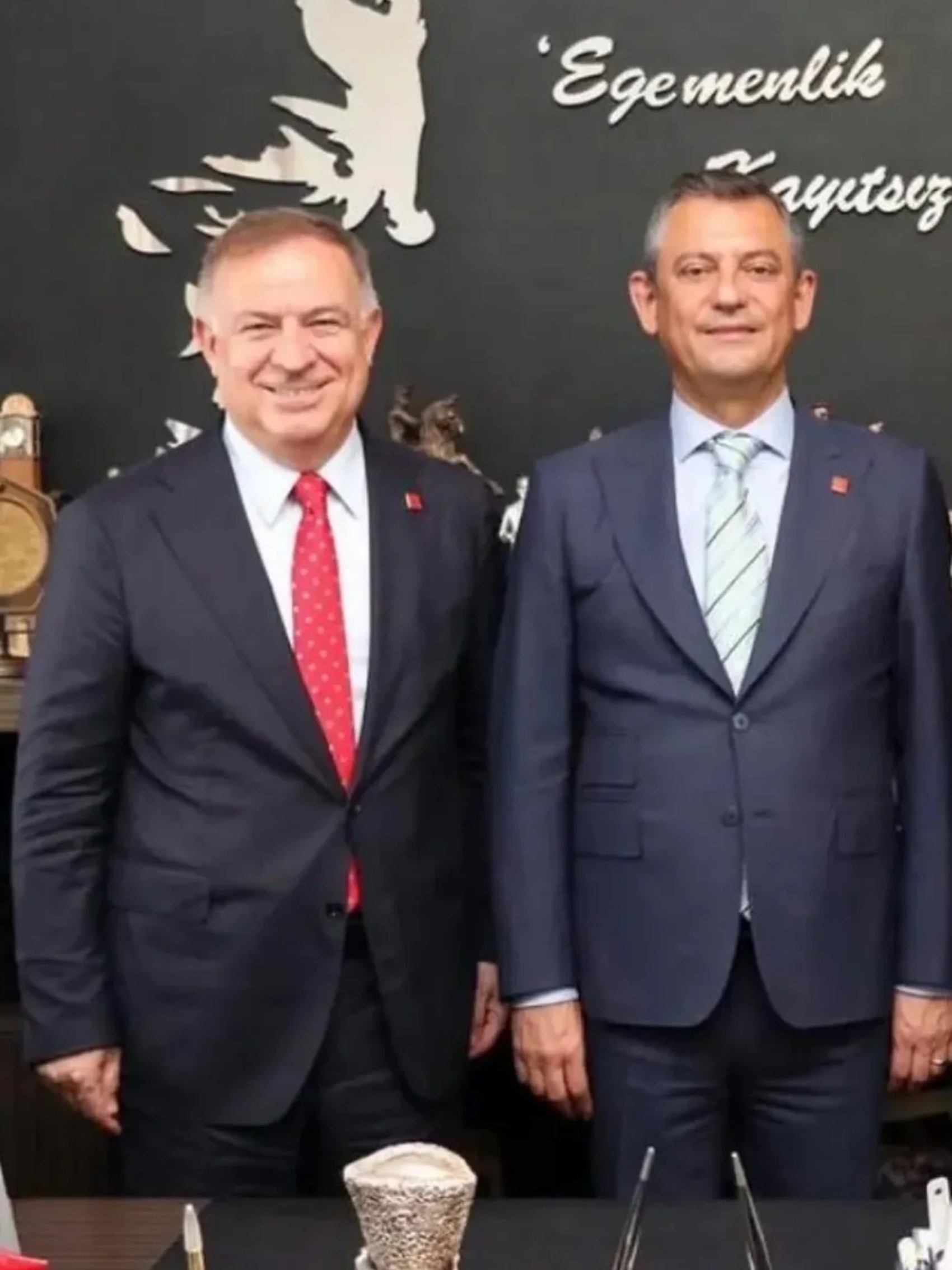 CHP'de yeni ihraç dalgası yolda: Yandaş gazeteci Kılıçdaroğlu'nun listesindeki 5 ismi açıkladı!