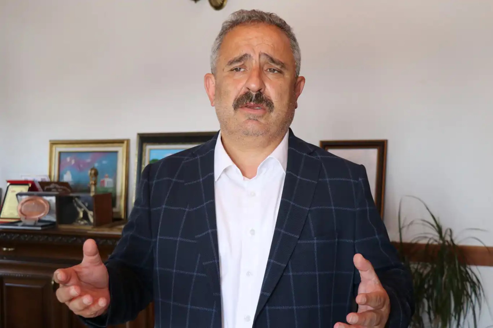 CHP'de yeni ihraç dalgası yolda: Yandaş gazeteci Kılıçdaroğlu'nun listesindeki 5 ismi açıkladı!