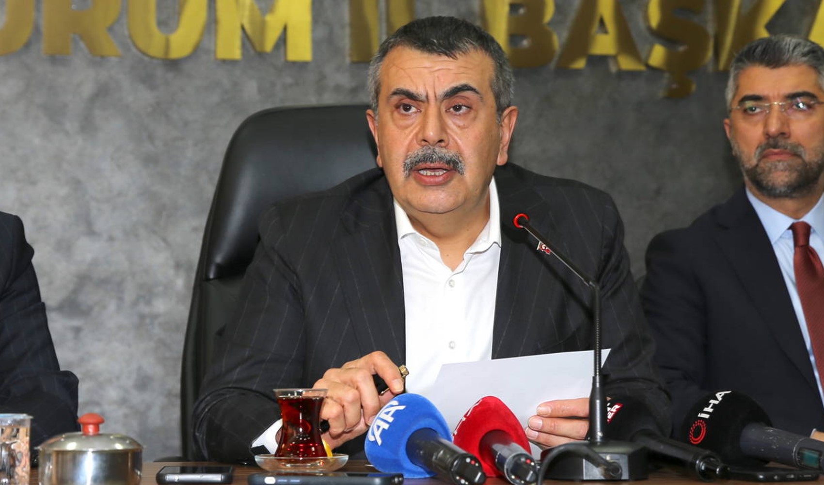 Bakan Tekin’den ‘sessizlik’ uyarısı