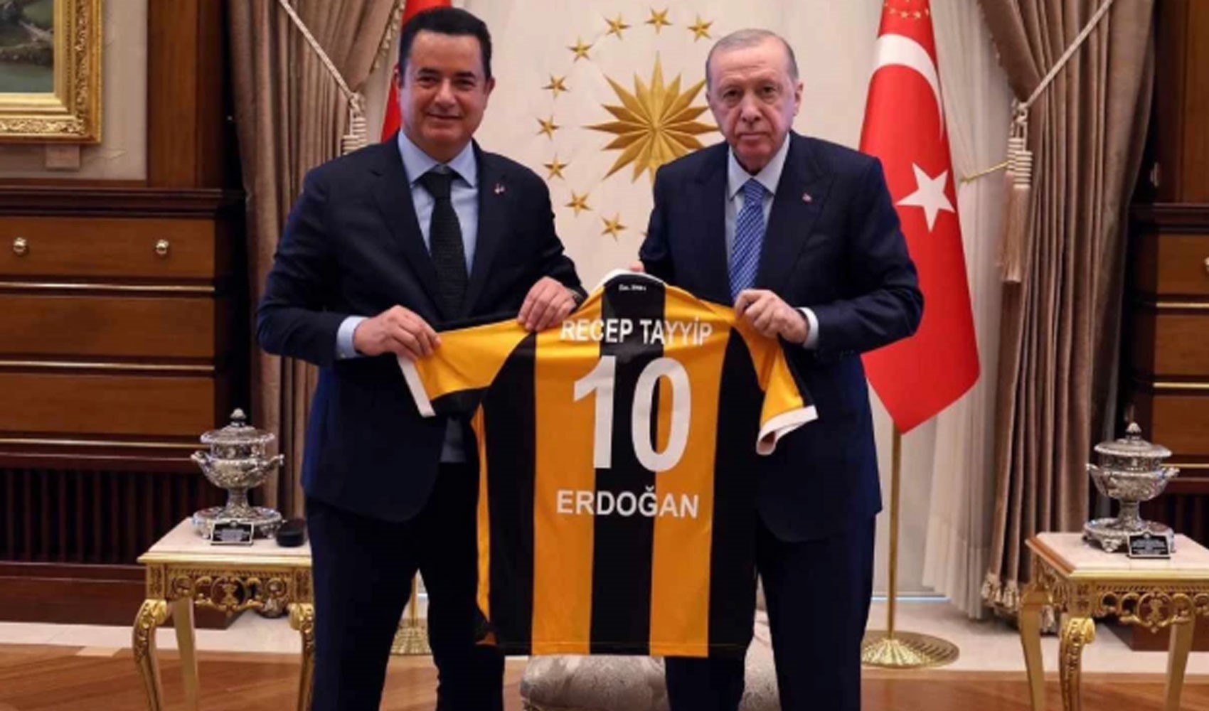 Acun Ilıcalı'dan Cumhurbaşkanı Erdoğan'a 'Premier Lig' ziyareti