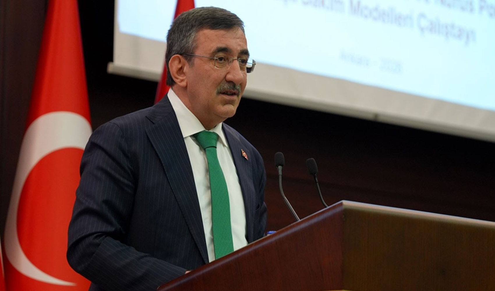 Cevdet Yılmaz: 'Türkiye ekonomisinde küresel büyüme ortalamasının üzerine çıkıldı'