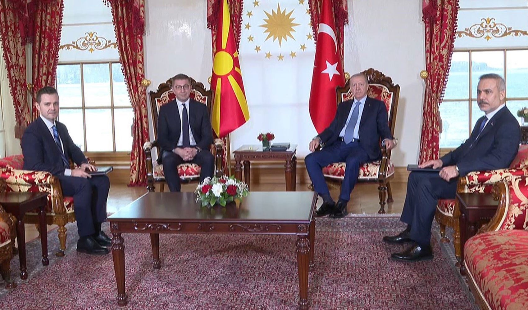 Cumhurbaşkanı Erdoğan, Kuzey Makedonya Başbakanı Mickoski’yi kabul etti