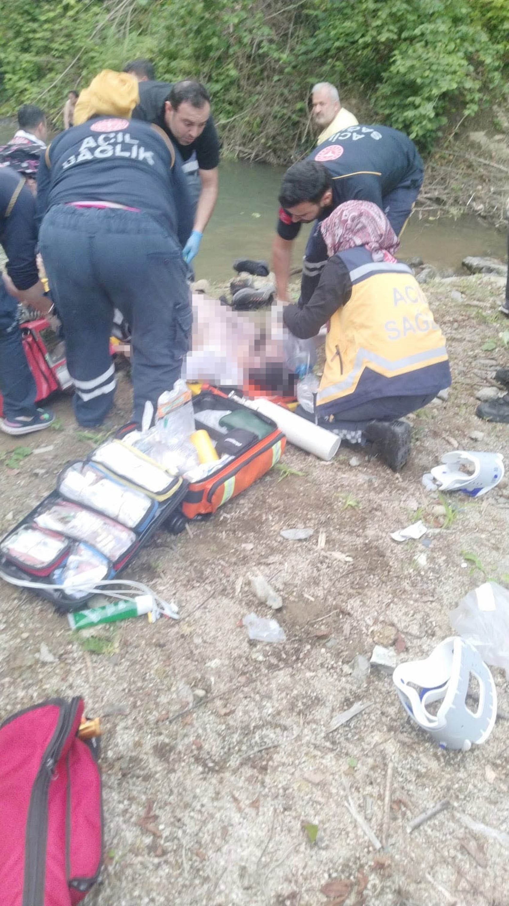 Artvin'de imam ve müezzin girdikleri gölette boğuldu