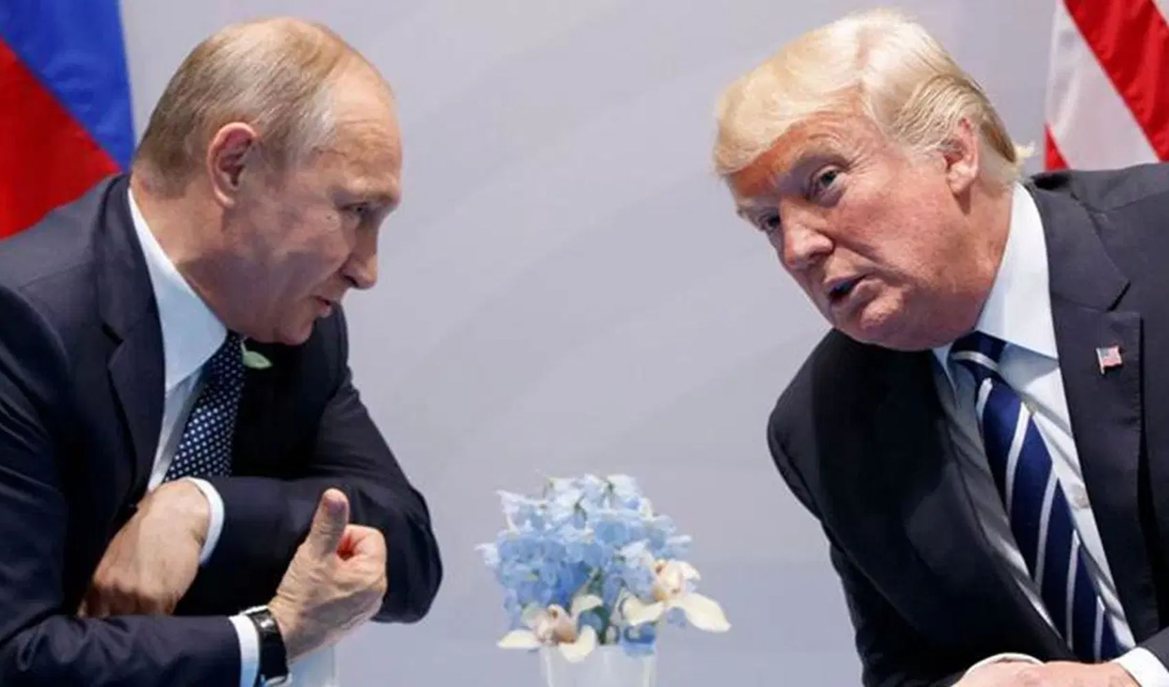 Putin ve Trump arasında bir saatlik telefon görüşmesi