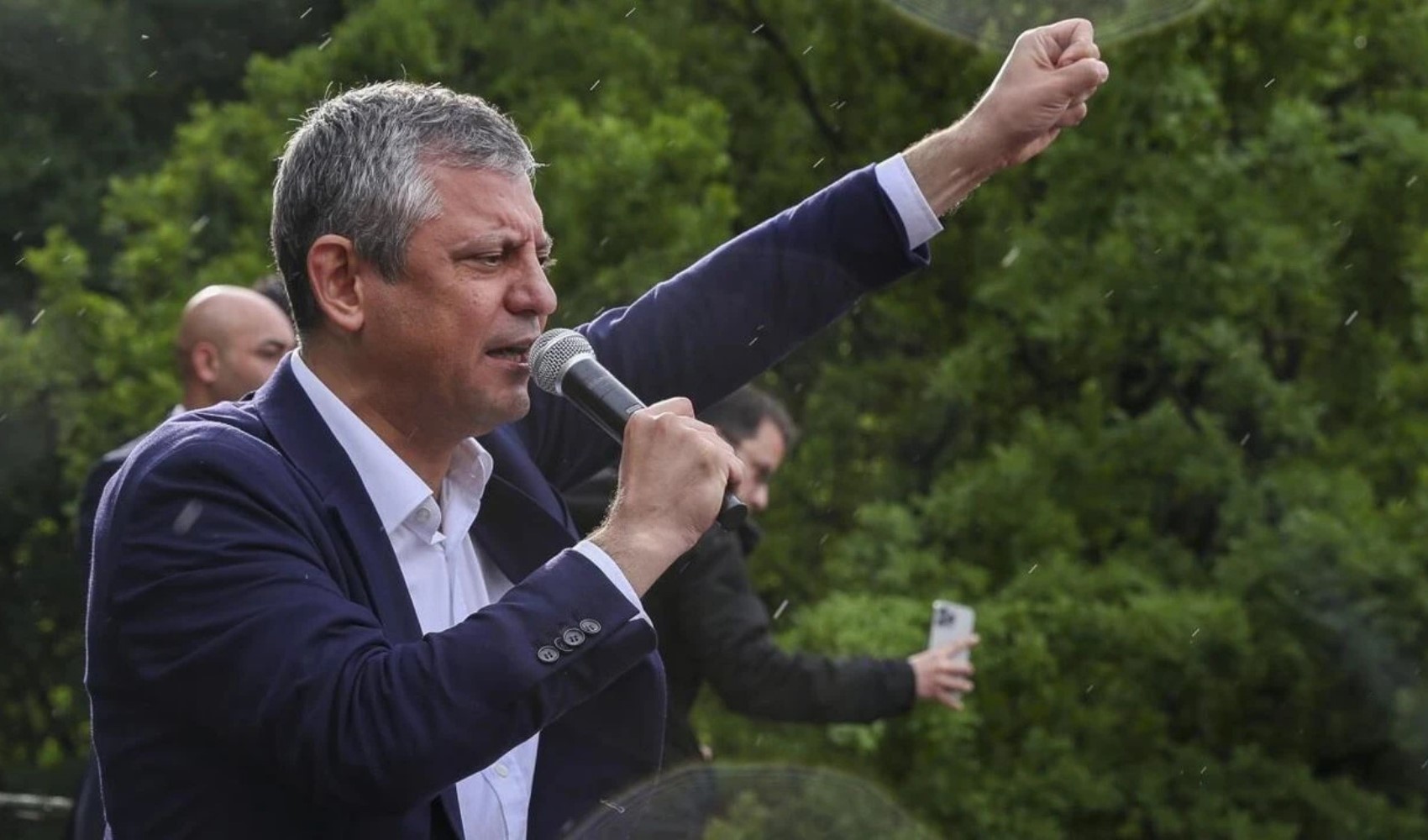 CHP’de yeni parti formülü masada