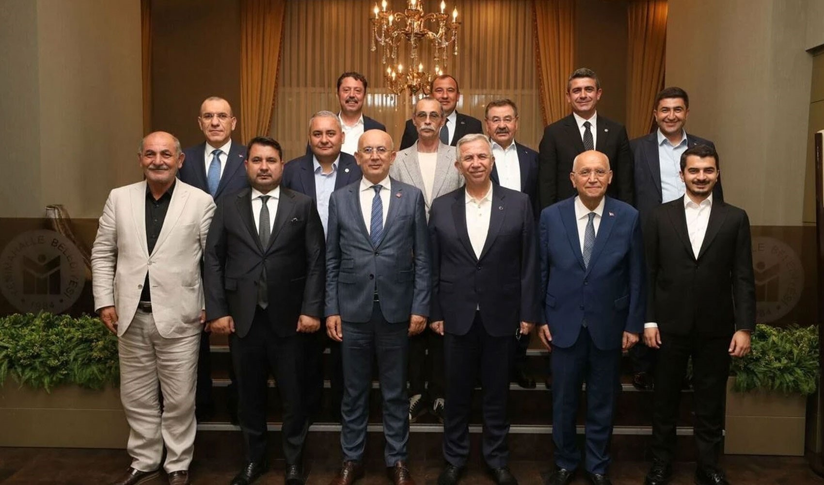 Ankara'da CHP'li 4 belediye başkanı AKP'ye geçecek!