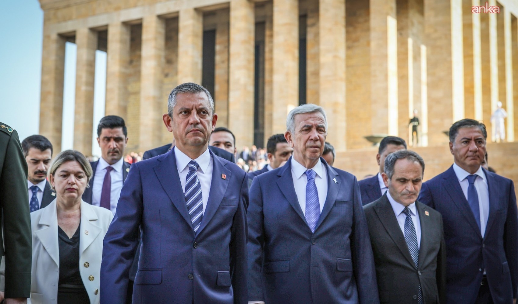 Anıtkabir'e birlikte yürümüşlerdi: Mansur Yavaş yeni parti için kararını Özgür Özel'e iletti!