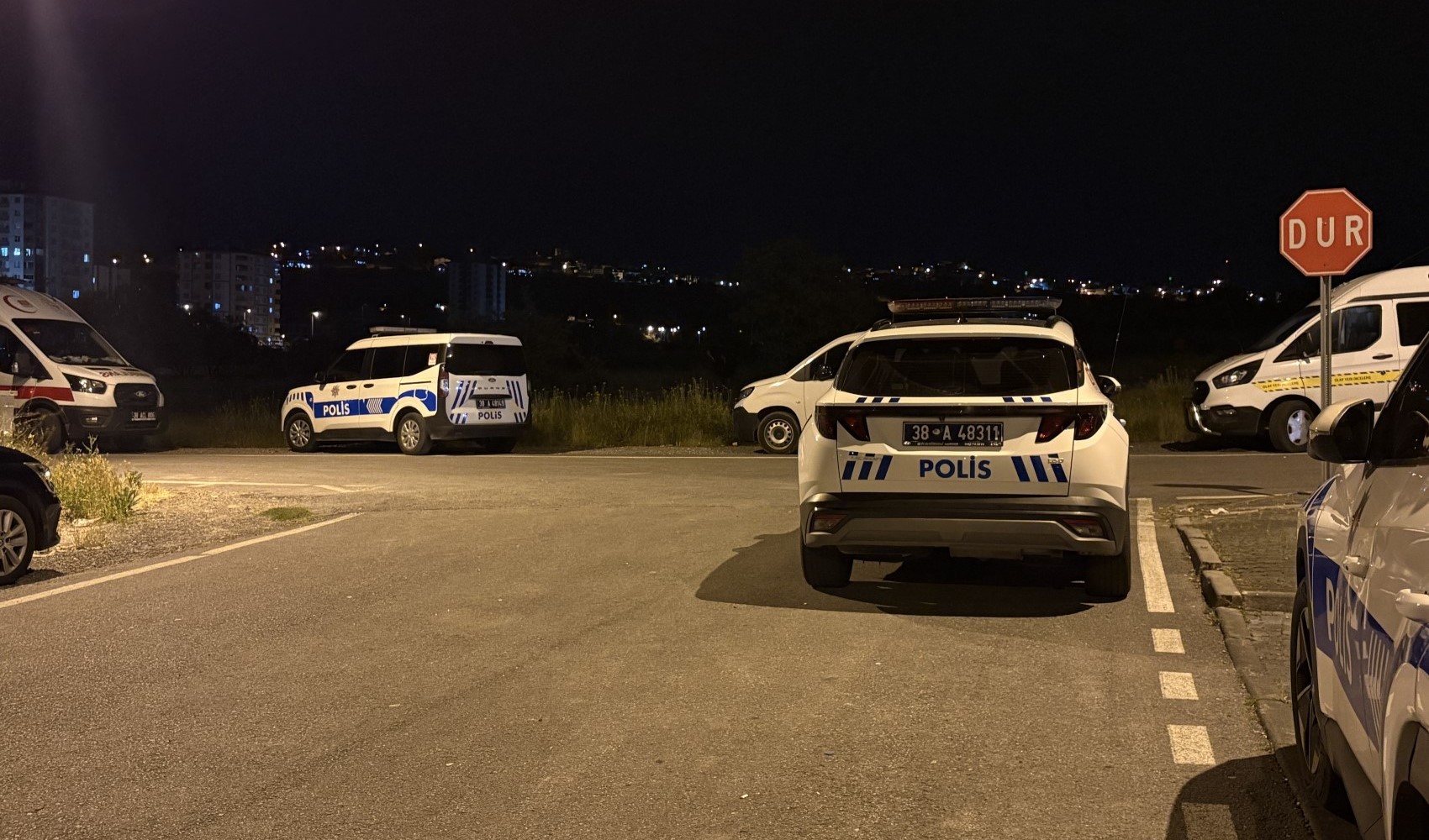 Polis memuru 'Sizleri seviyorum' notu bırakarak intihar etti