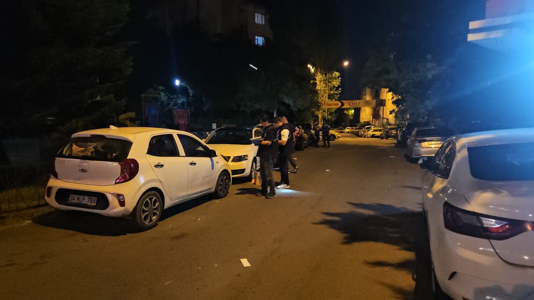 Eyüpsultan’da parkta silahlı saldırı: 3’ü ağır 5 yaralı