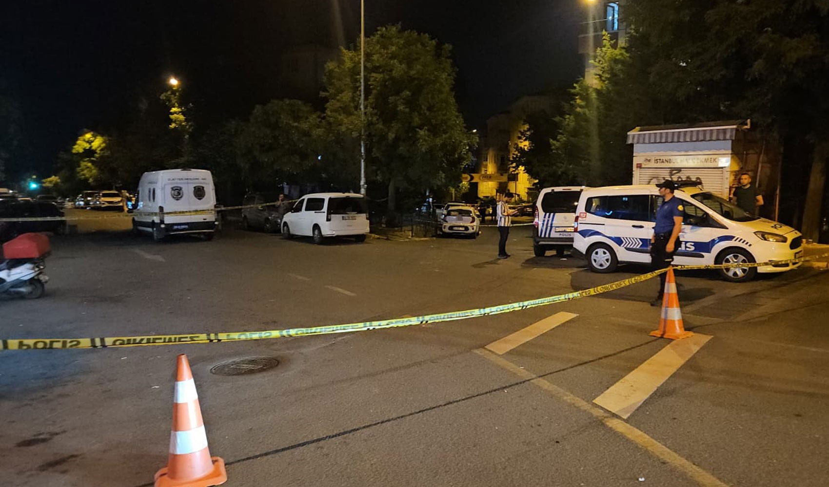 Eyüpsultan’da parkta silahlı saldırı: 3’ü ağır 5 yaralı