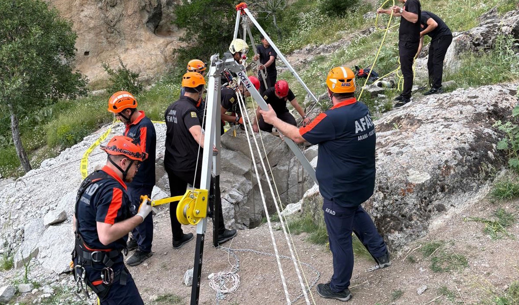 Define aramak için açtıkları kuyu sonları oldu