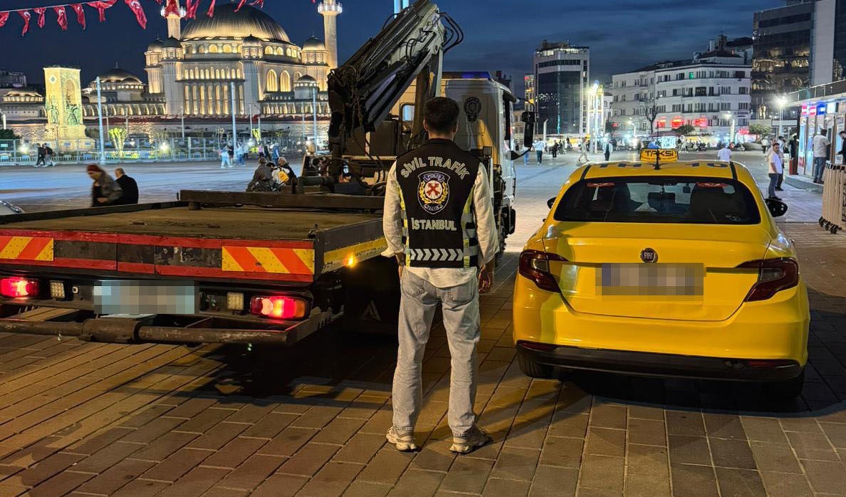 Aracına turisti aldıktan sonra taksimetre açmayan şoföre 141 bin lira para cezası