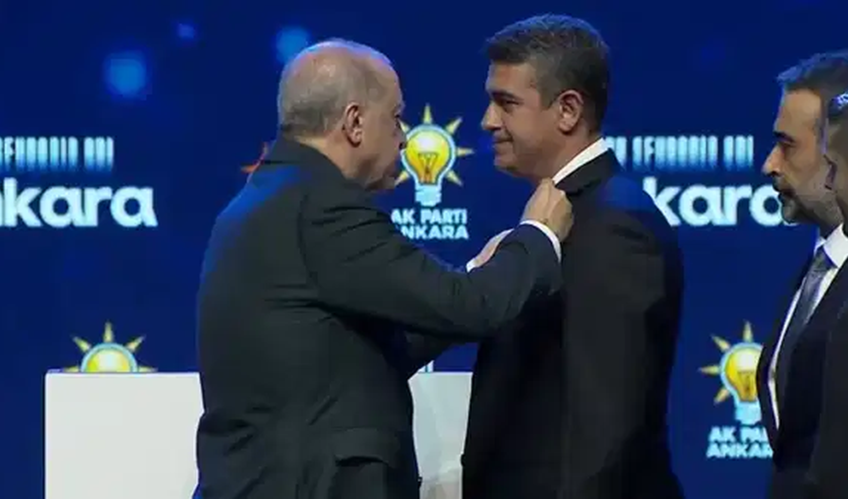 CHP'den istifa etmişti: Haymana Belediye Başkanı Levent Koç resmen AKP'de