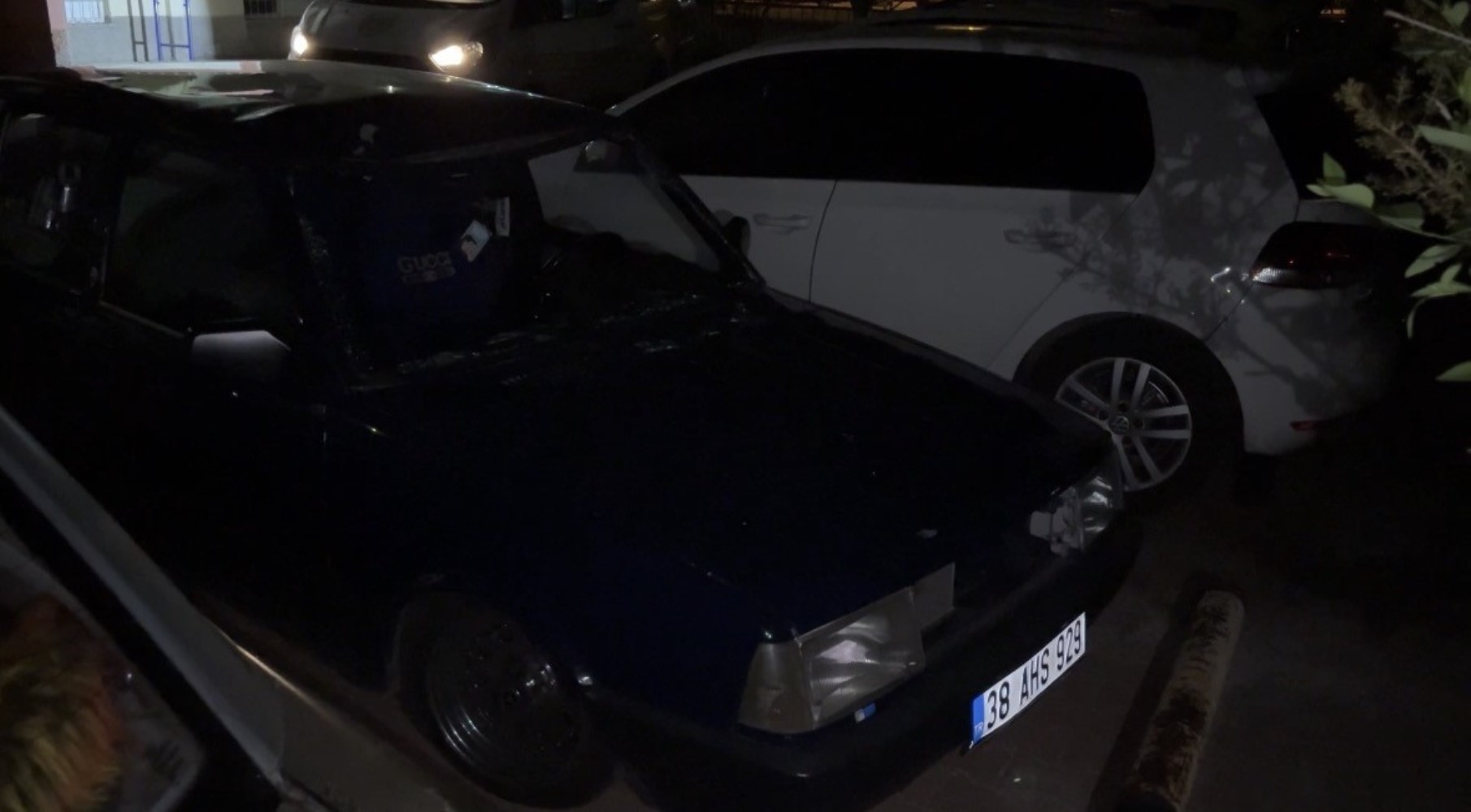 Eski eniştesini otomobille ezdi