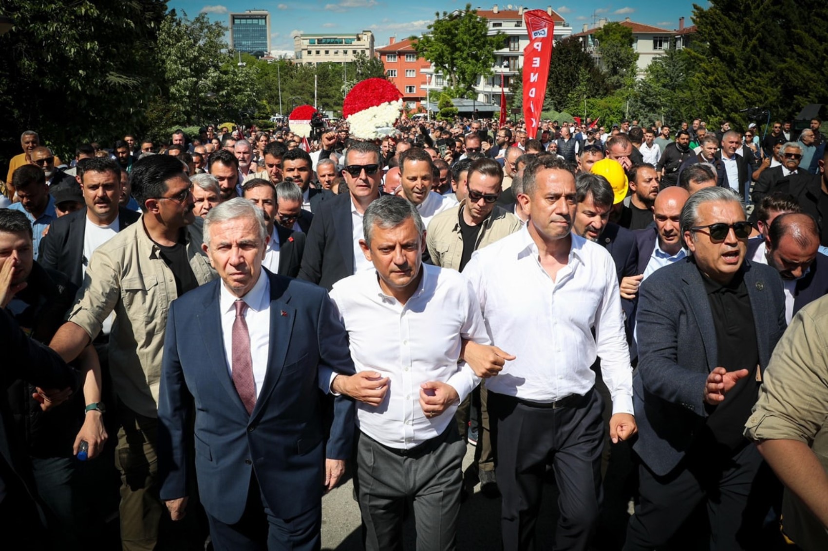 CHP'de Özgür Özel cephesinin toplu istifası için tarih verildi! Yeni parti ne zaman kurulacak?