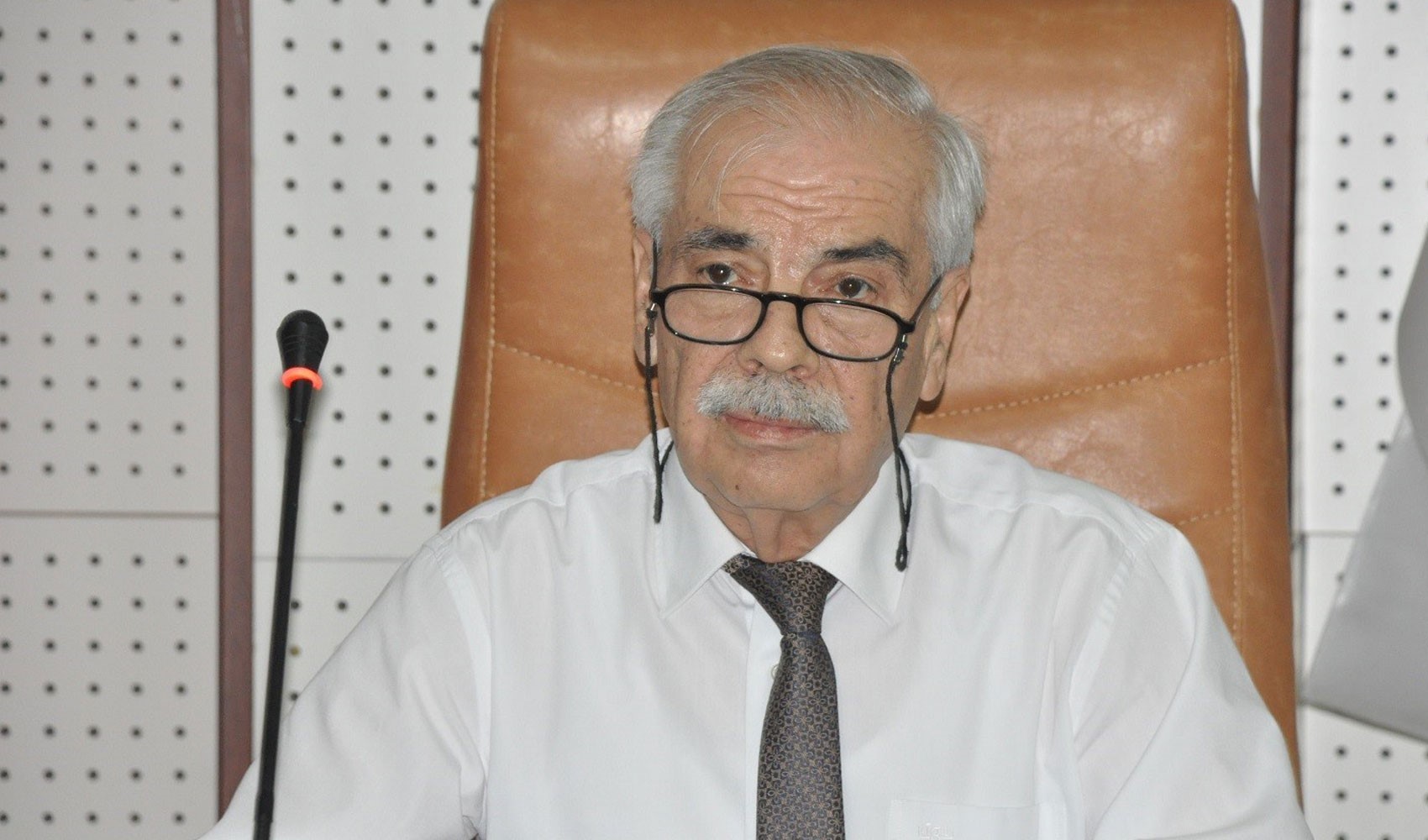 CHP'li bir belediye başkanı daha istifa etti
