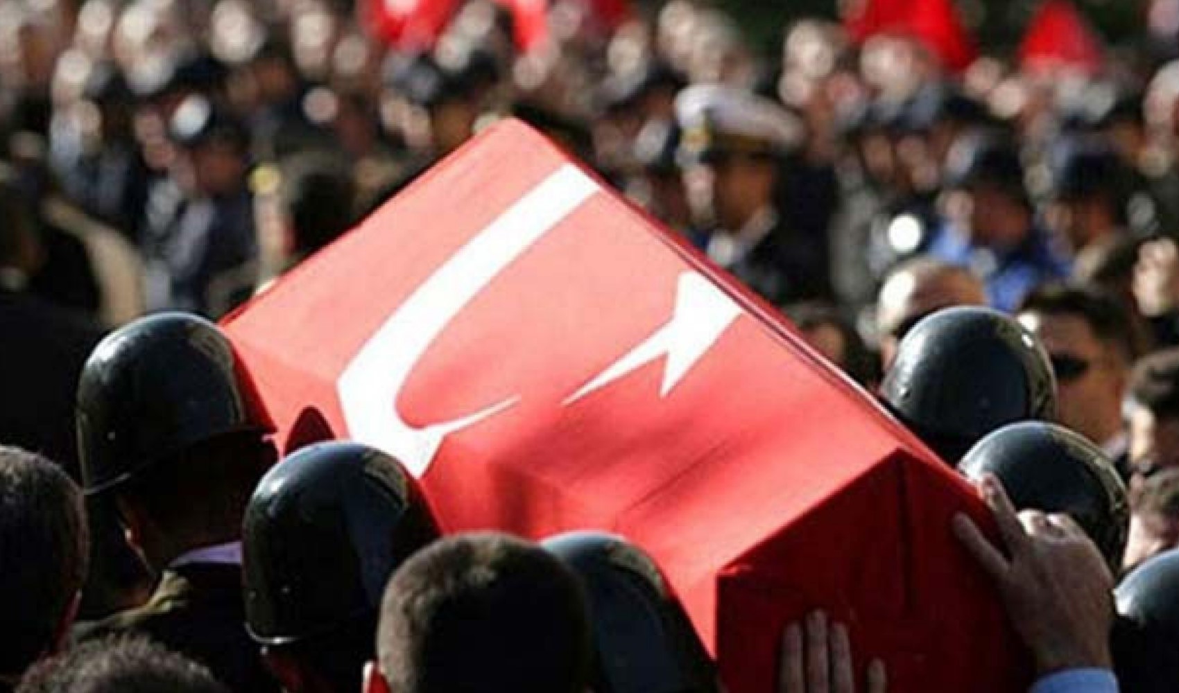 Fırat Kalkanı Harekât Bölgesi'nde 1 asker şehit oldu