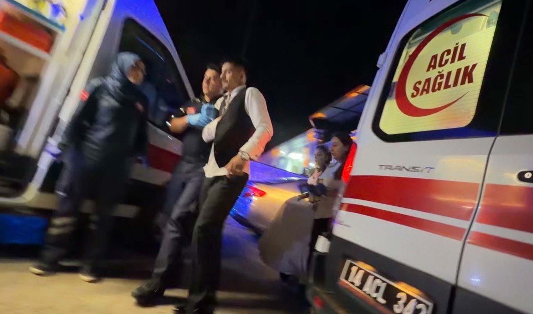 Düğünde meydan kavgası: Damat dahil 3 yaralı
