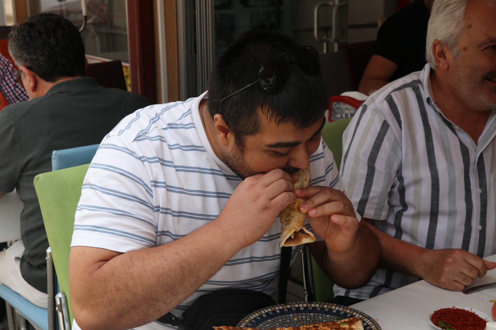 Ucuza lahmacun sattığı için şikayet edilen esnaf: 'Yüzde 15 karla satıyorum'