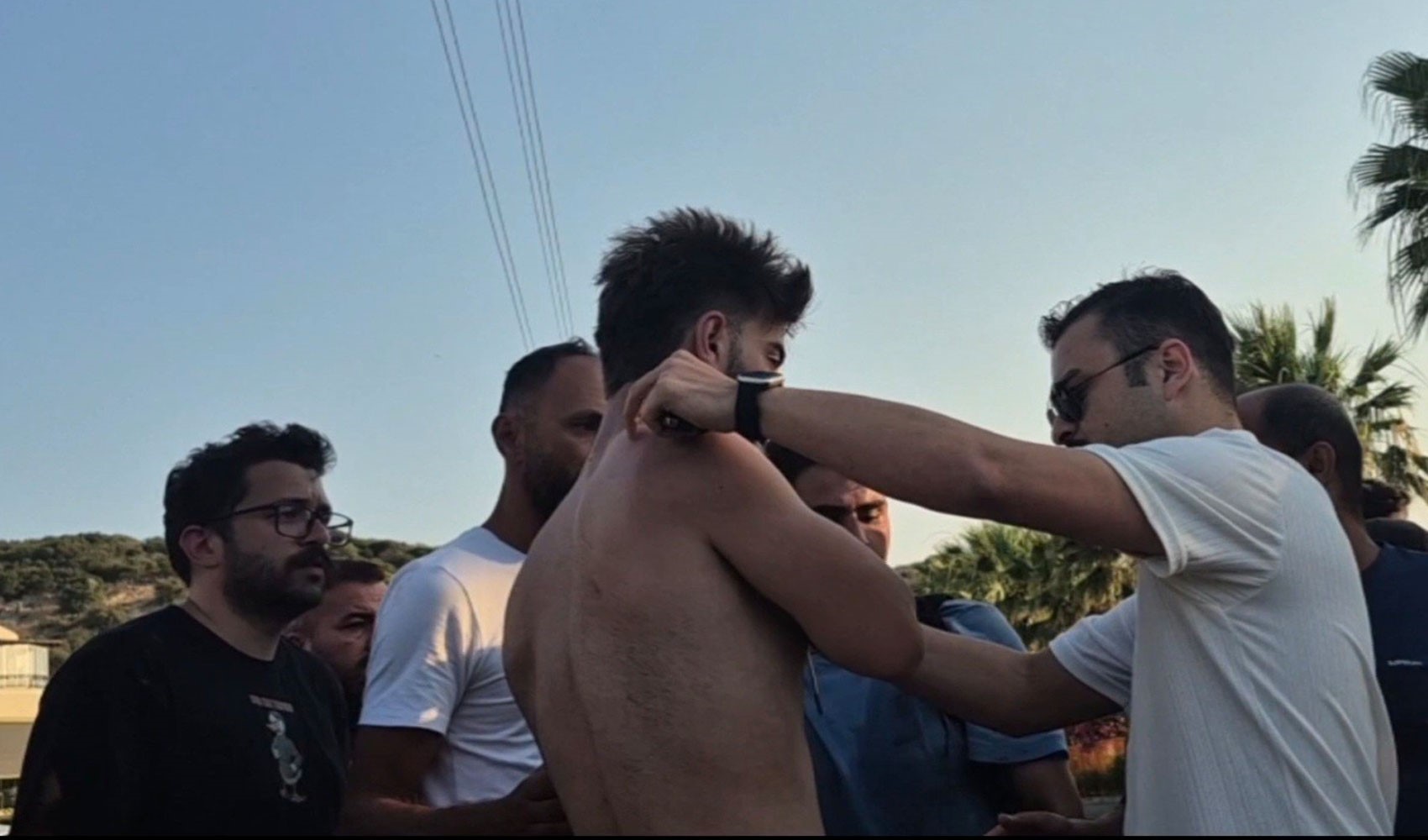 Market çalışanları ile dizi seti görevlileri kavga etti: 1 yaralı, 6 gözaltı