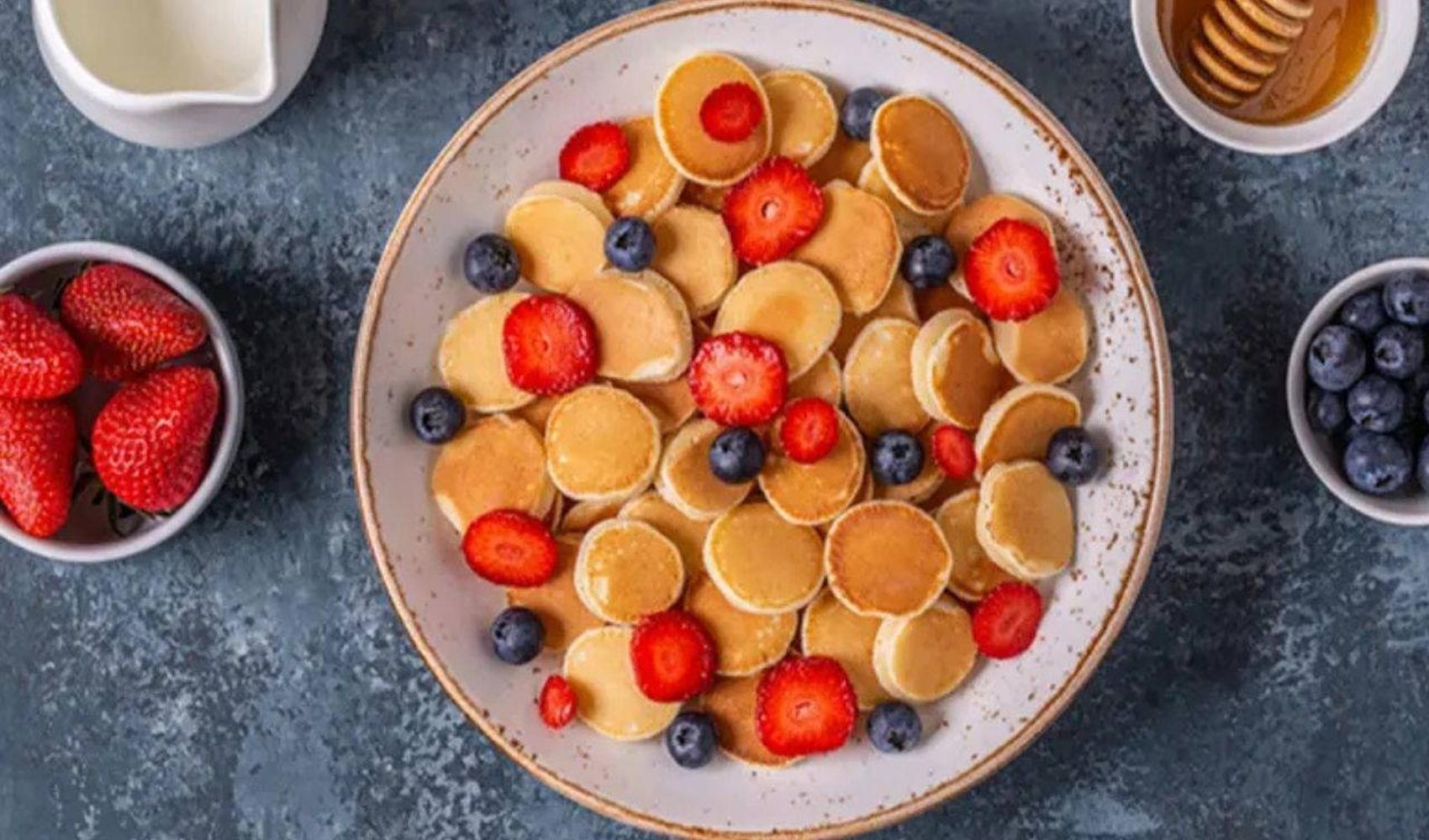 Kahvaltı ve çay saatleri için yumuşacık mini pankek tarifi