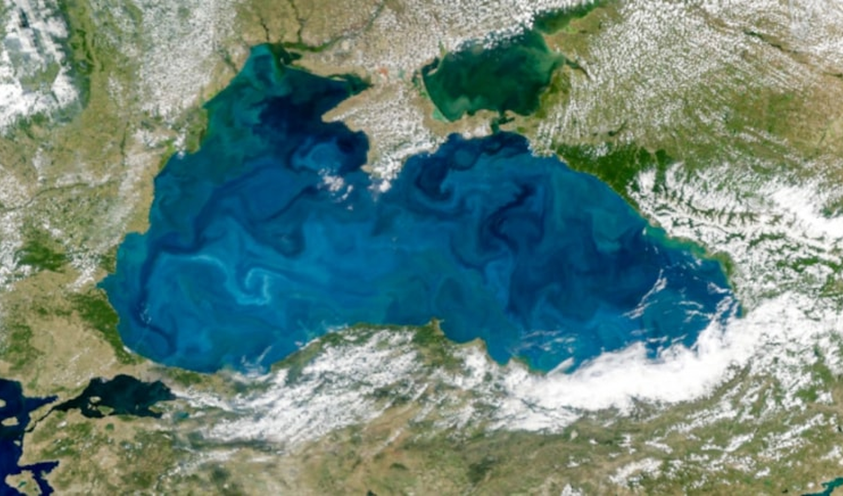 Karadeniz'in olağanüstü renk değişimi