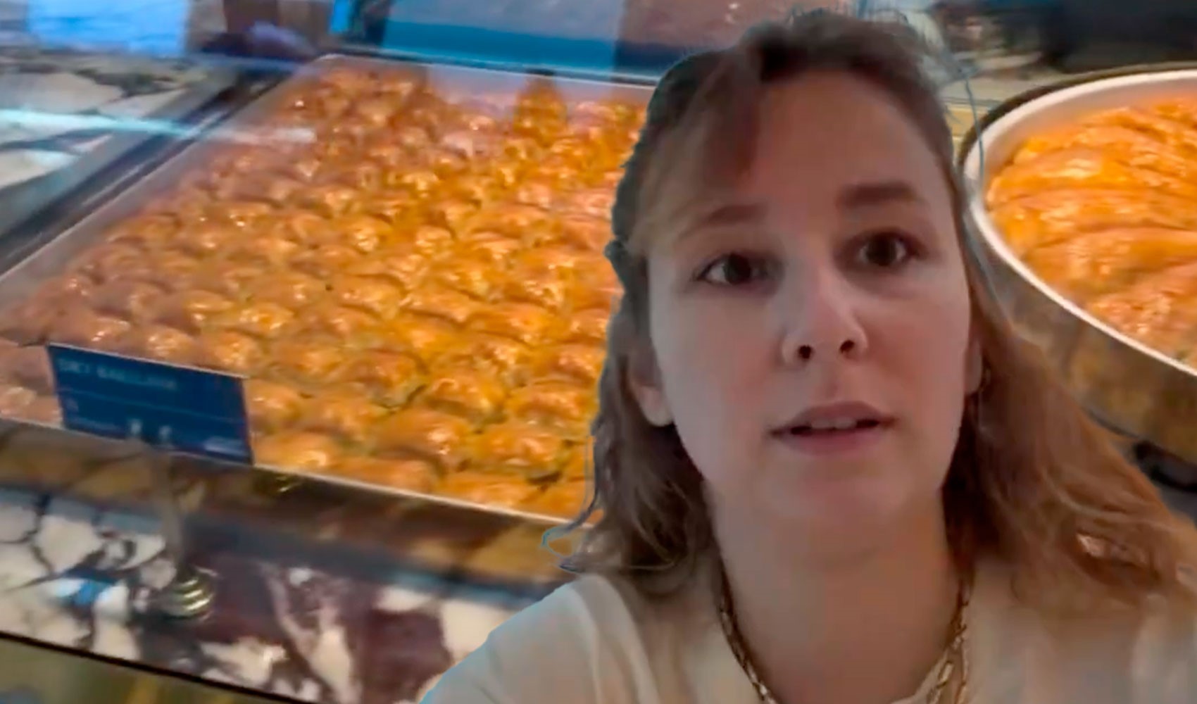İstanbul Havalimanı'nda bir dilim baklava 427 TL!
