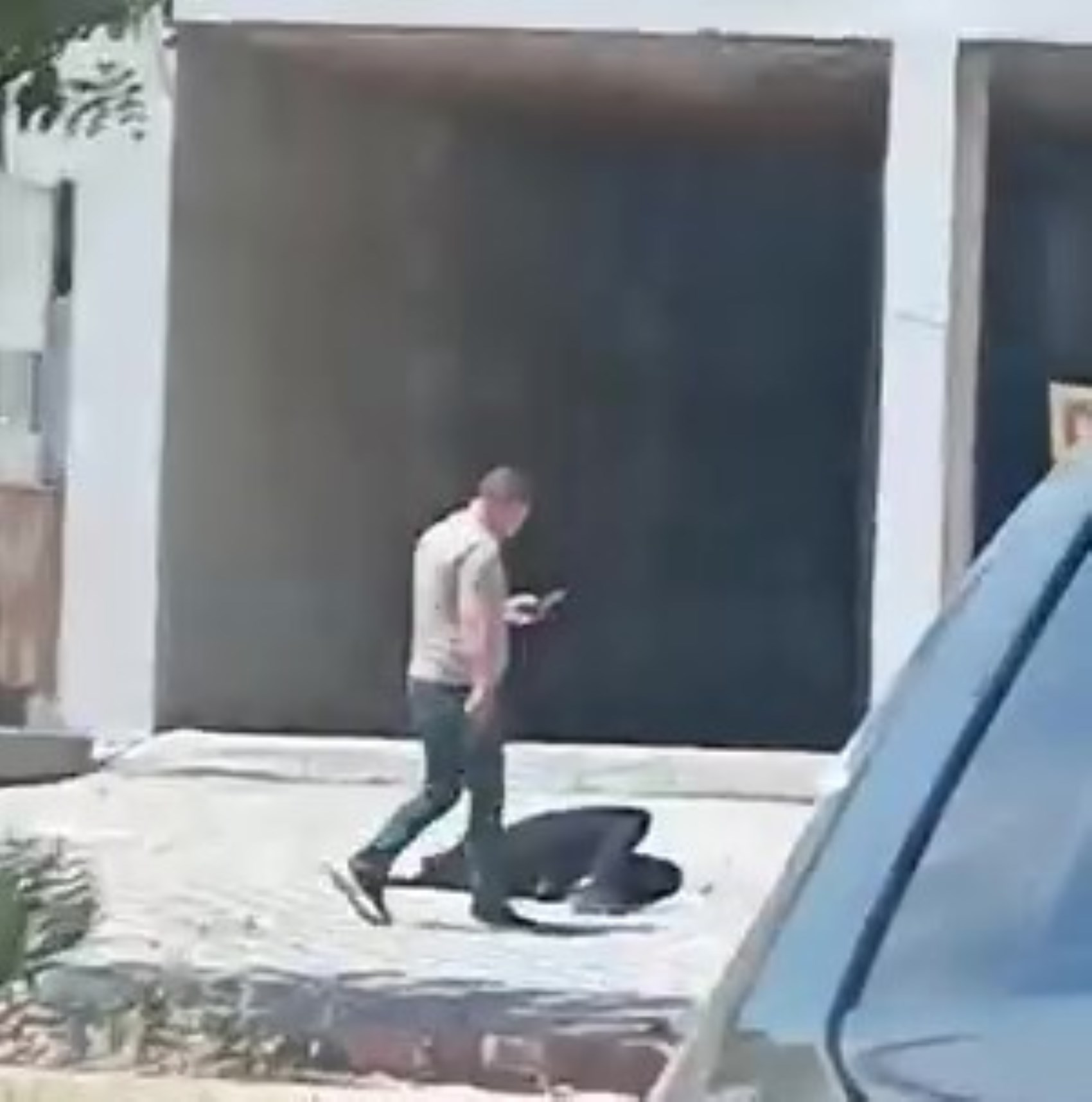 Emekli polis, bıçakla saldıran oğlunu öldürdü