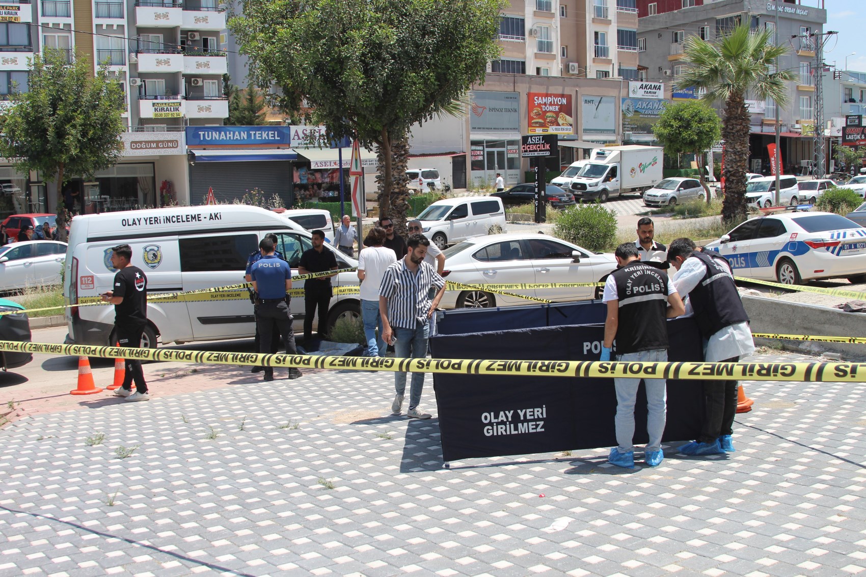 Emekli polis, bıçakla saldıran oğlunu öldürdü