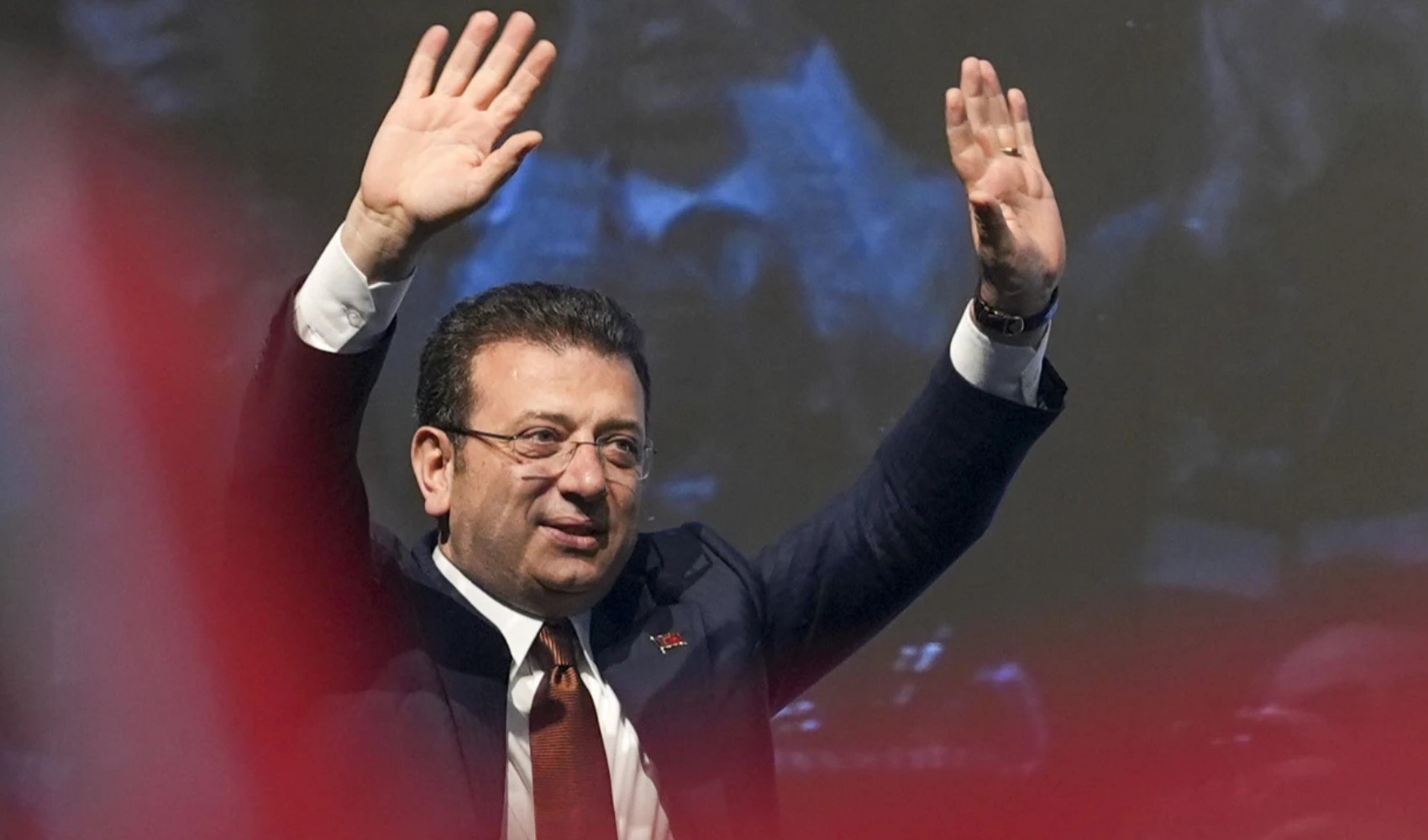 Ekrem İmamoğlu adliyeye götürülürken geri çevrildi! Araba bozuldu iddiası
