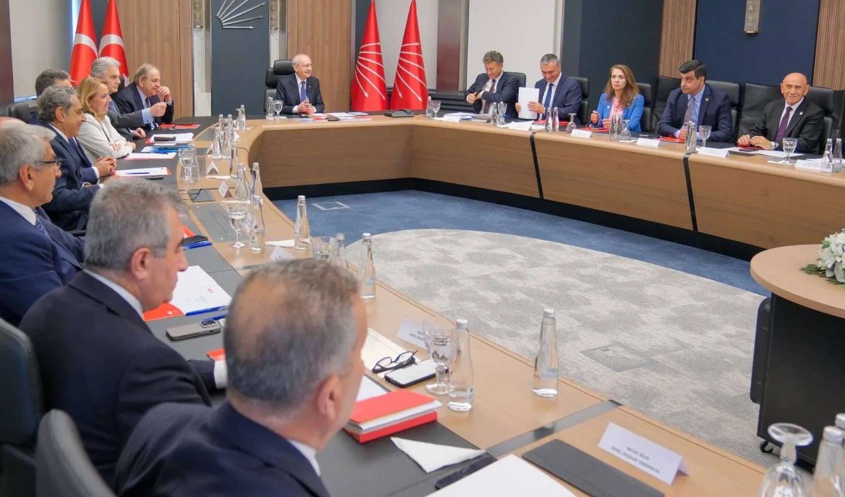 Kılıçdaroğlu'nun ilk MYK'sında kritik gündem