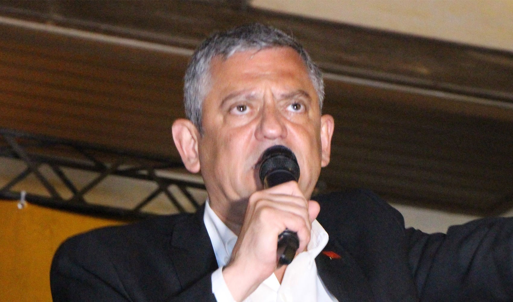 Özgür Özel: Ne bölünmenin, ne kavganın peşindeyiz