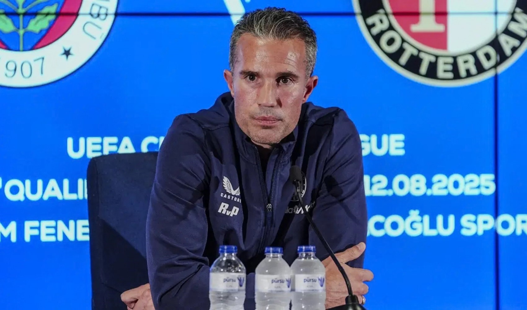 Feyenoord, Robin Van Persie ile yollarını ayırdı