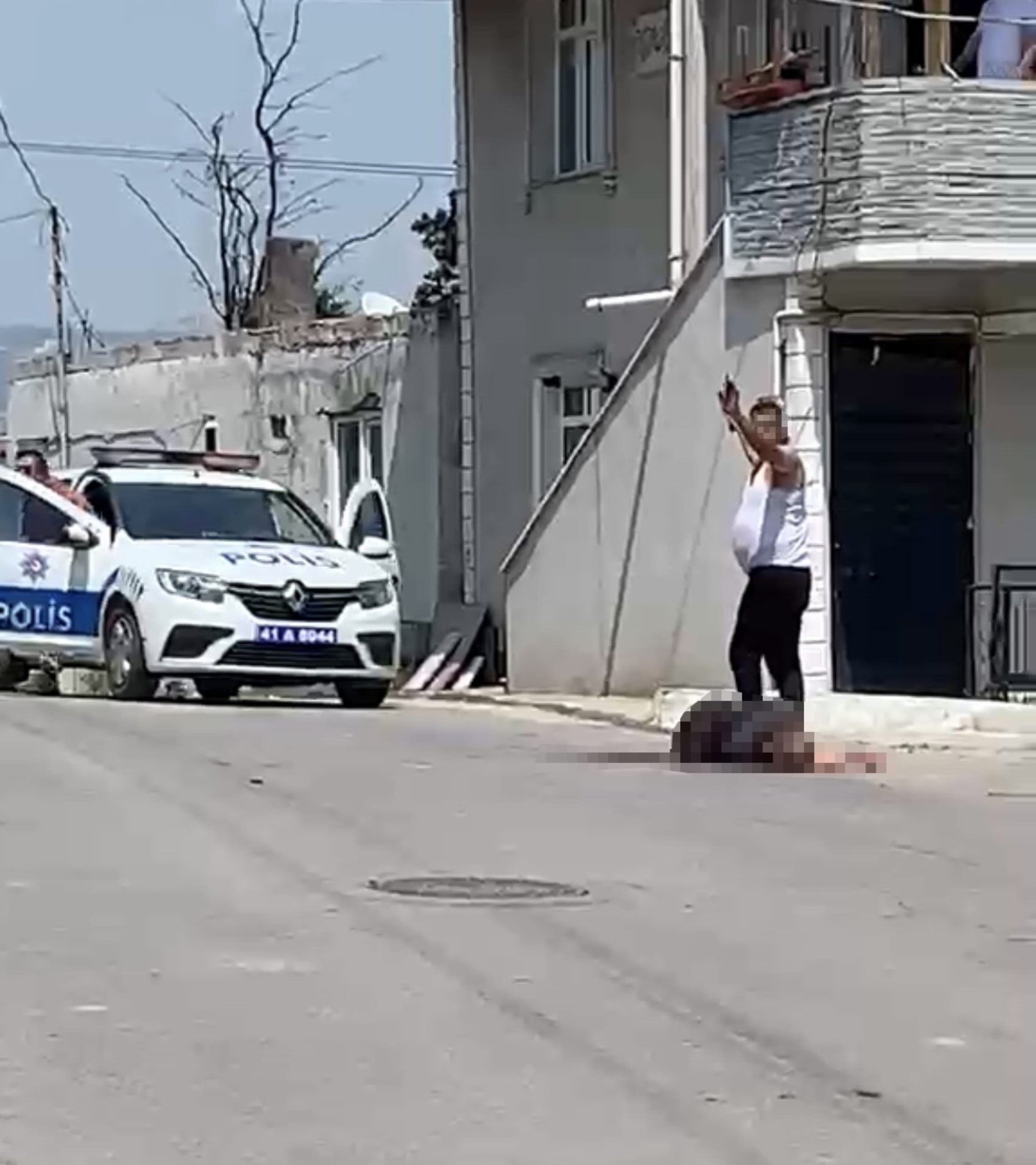 Sokak ortasında beş çocuk annesi eşini öldüren kocanın ifadesi: Çocuğumla göz göze gelince durdum