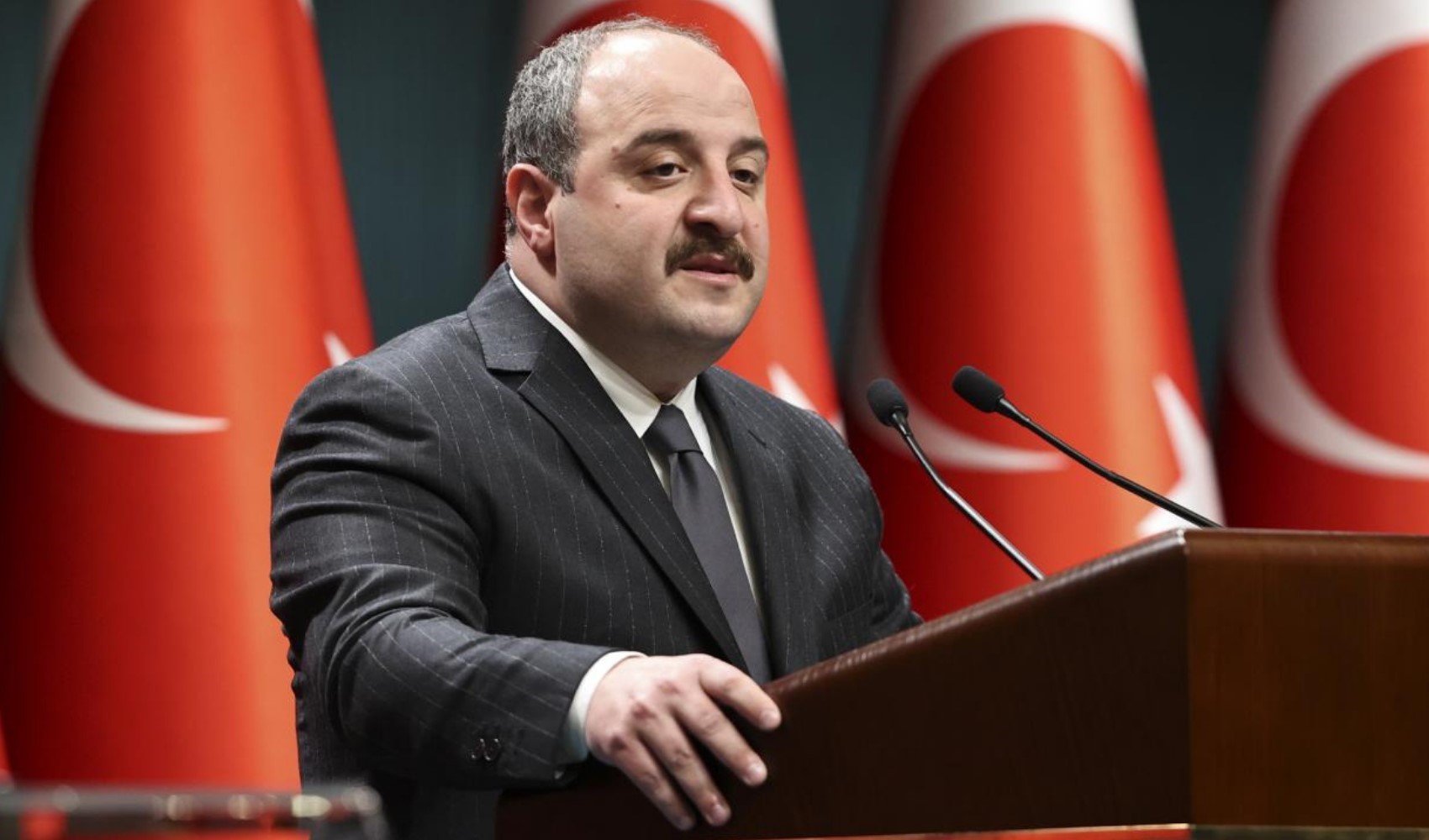 Mustafa Varank'tan NATO zirvesindeki alkol tartışmasına net yanıt: 12 yıldır ikram edilmiyormuş