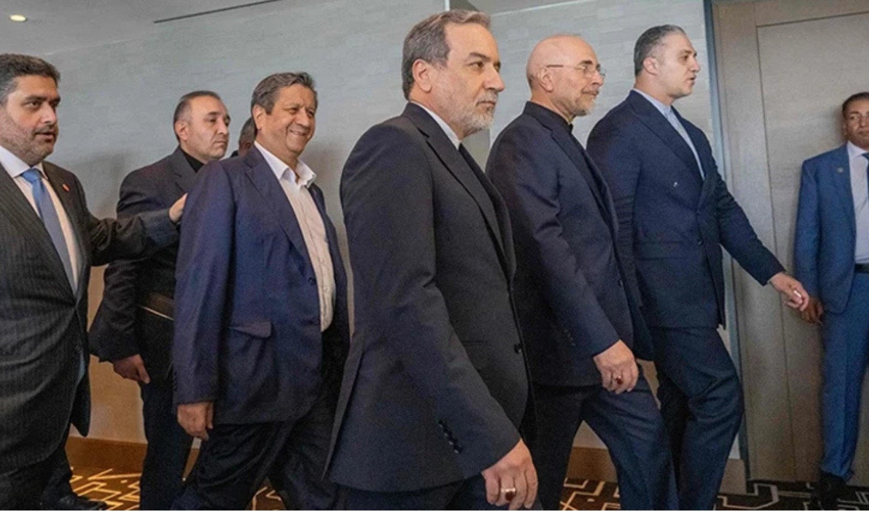 İran müzakere heyetini taşıdığı öne sürülen uçak Bağdat yolunda