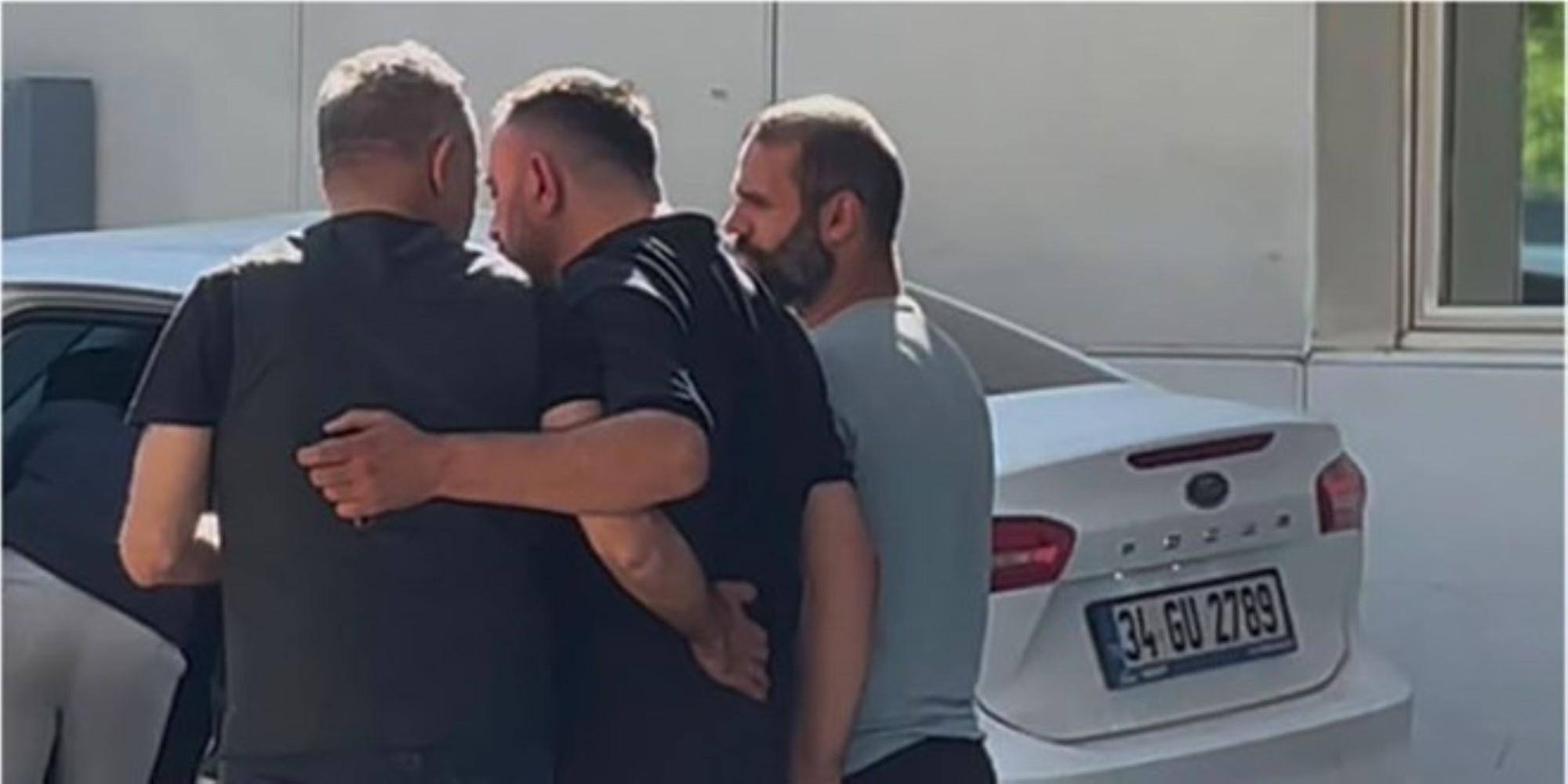 Haluk Levent'in asistanı Yeliz Kaya'yla yazışmaları ortaya çıktı: 'Mide kanseri olduğumu söyle'