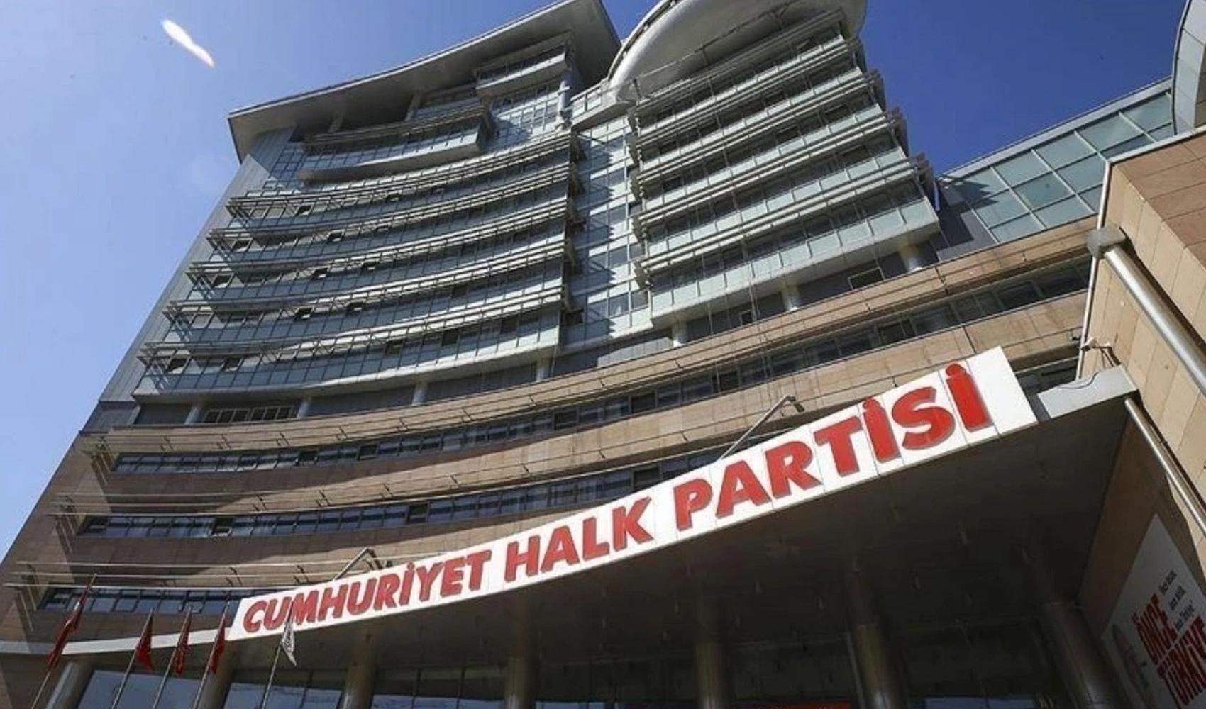 Post allusivo di Yalaz del CHP, rimosso dal suo incarico: 