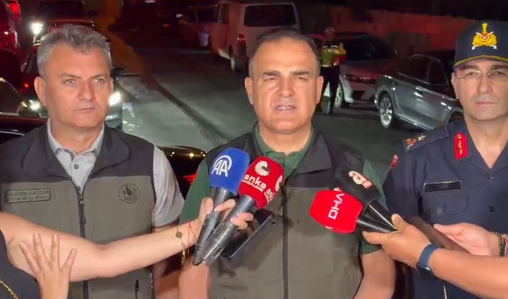 Muğla Valisi Akbıyık: Bin 120 kişi güvenli bölgelere sevk edildi