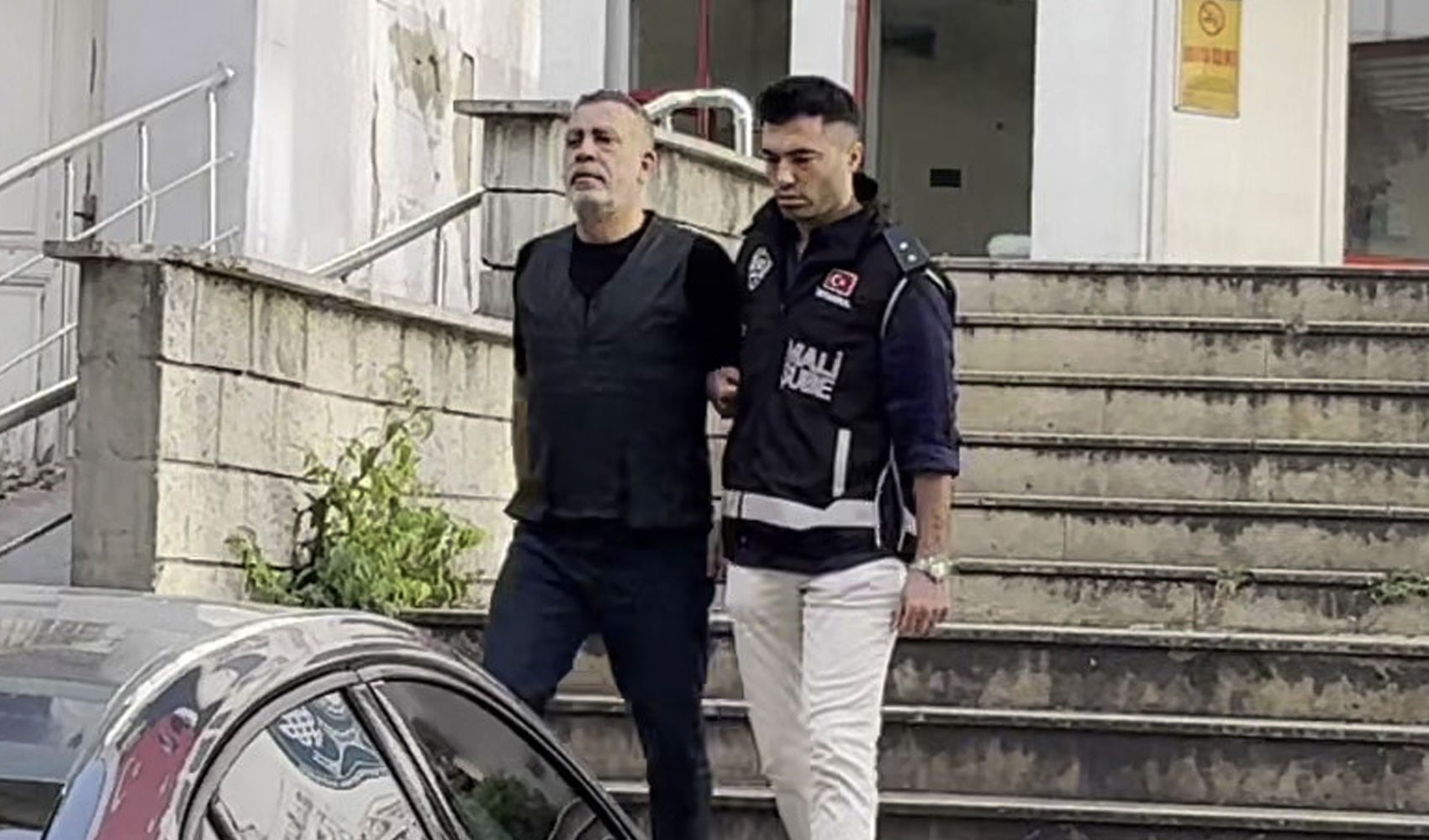 Haluk Levent tutuklandı