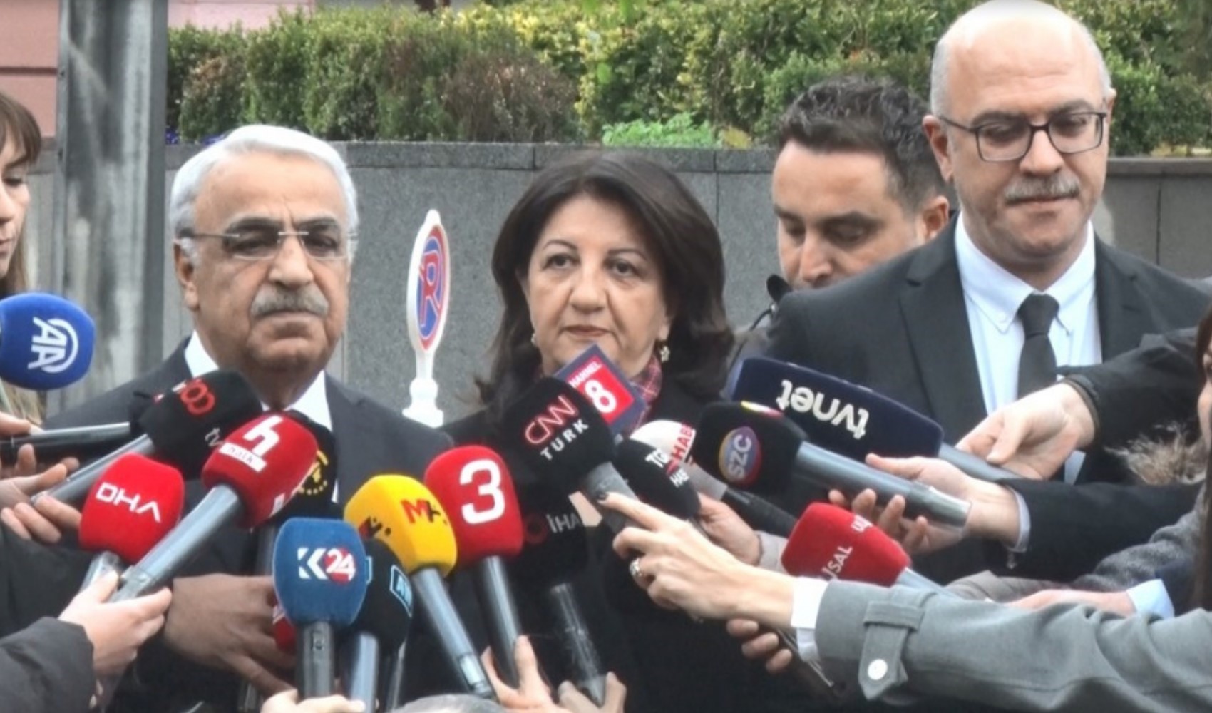 Dem Parti heyeti, MHP lideri Bahçeli ile bir araya geldi