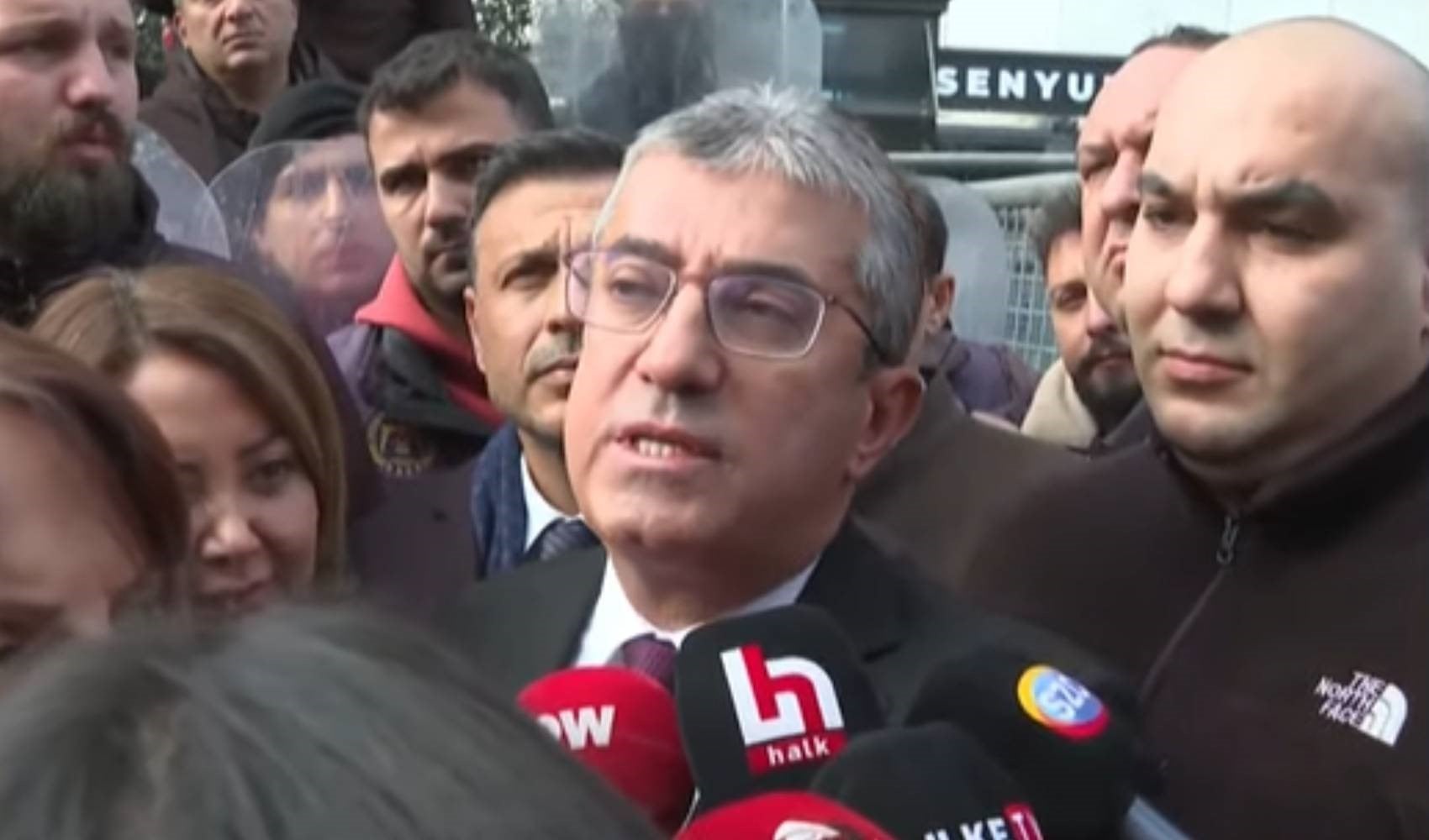 Sıvacı, boyacı FETÖ'cü çıktı peki hiç milletvekili, bakan yok mu?