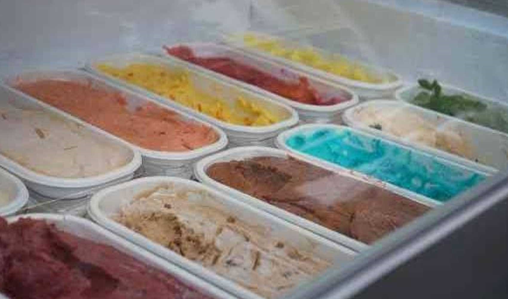 Bir top dondurmayı 400 TL'ye satan işletmeye ceza