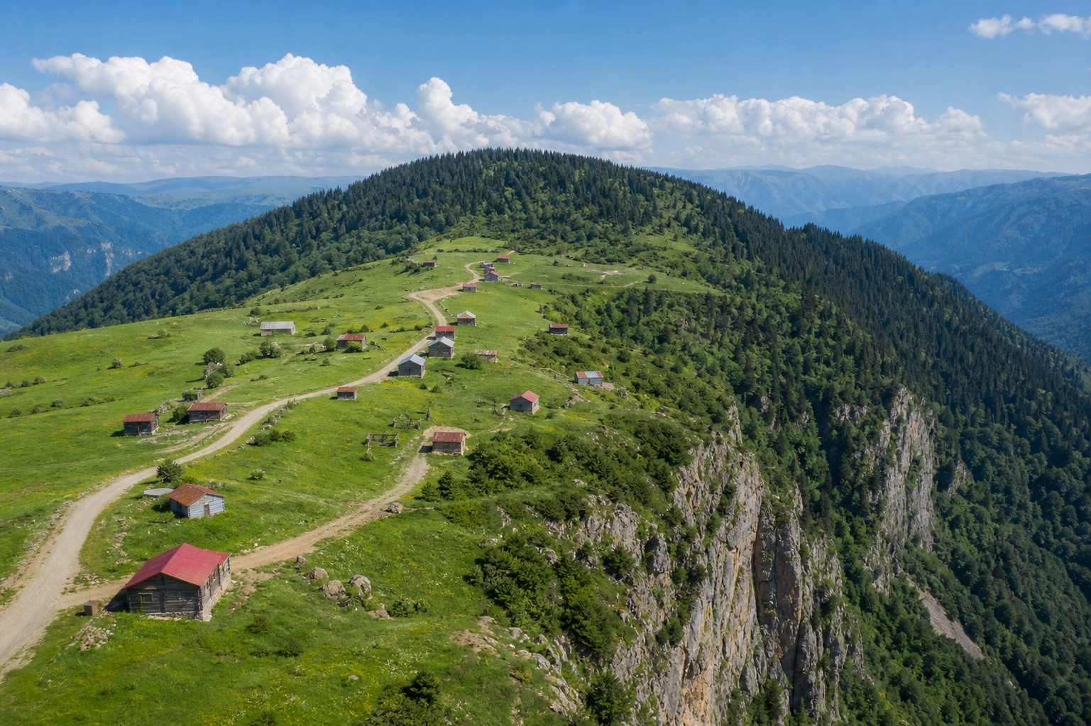 Hıdırnebi Yaylası turizmin cazibe merkezi olmaya hazırlanıyor: Projeler ve yatırımlar
